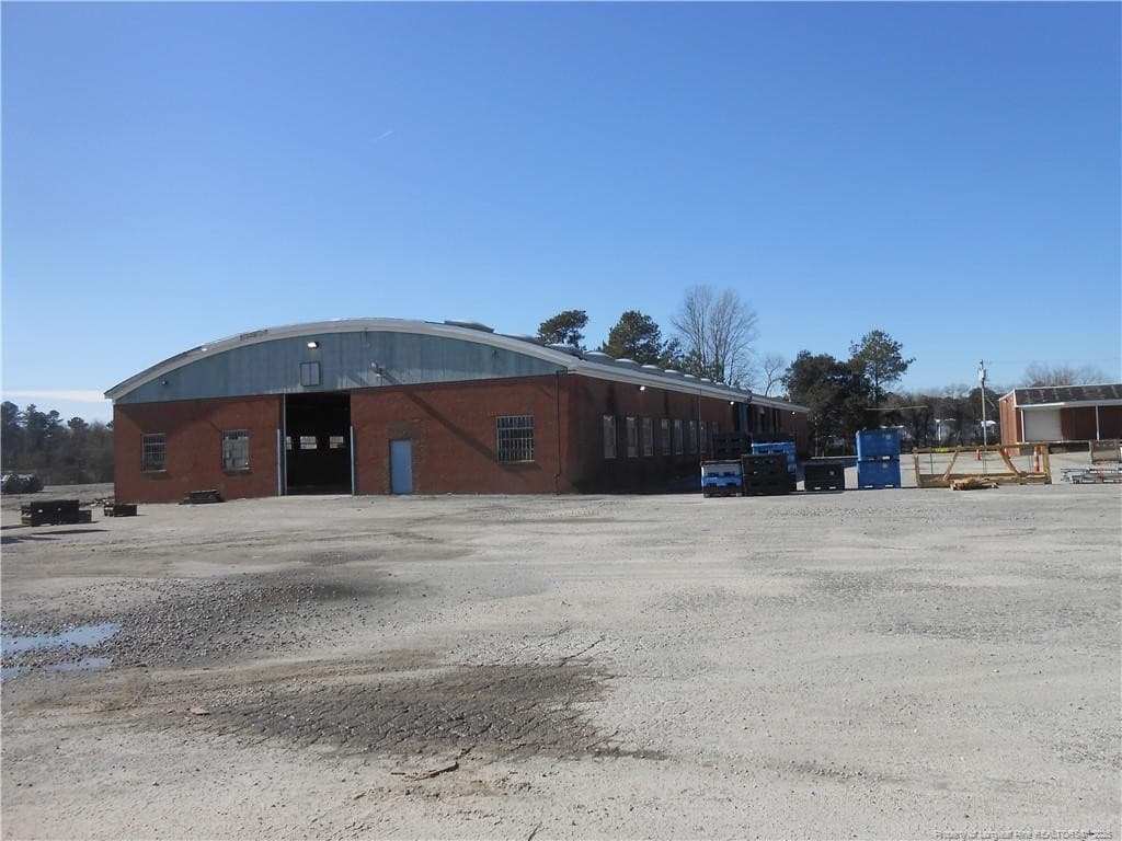 Rear/Back Bldg. - 3500 E Elizabethtown Road, Lumberton, NC 28358