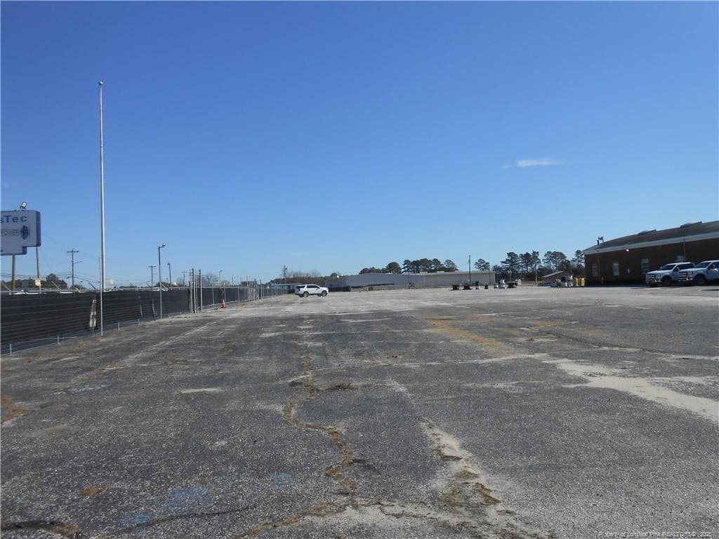 Lot/Parking - 3500 E Elizabethtown Road, Lumberton, NC 28358