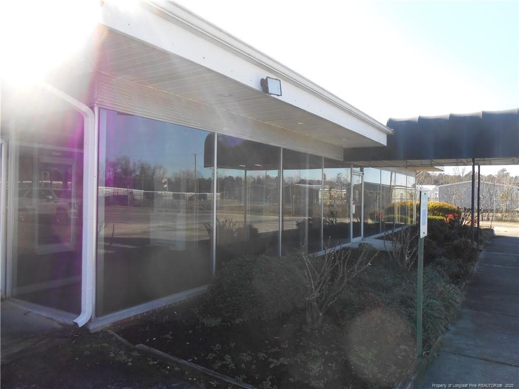 Front Bldg. - 3500 E Elizabethtown Road, Lumberton, NC 28358