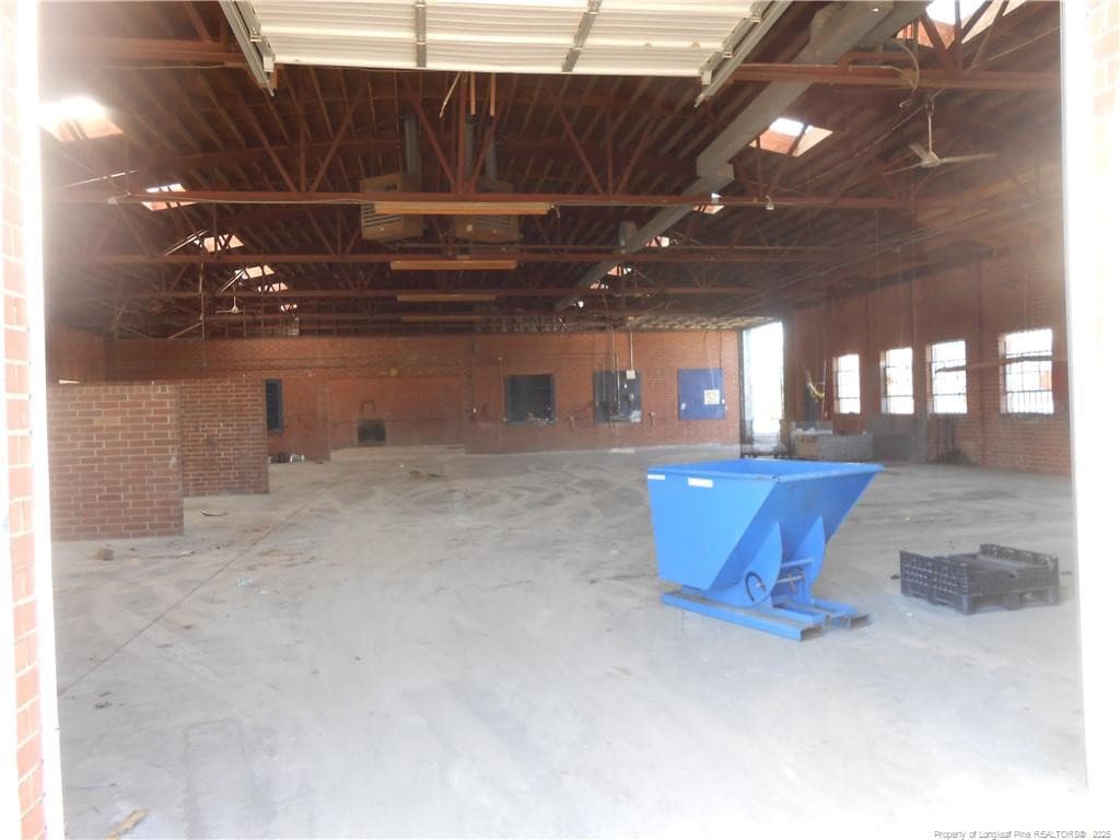 Rear Bldg. - 3500 E Elizabethtown Road, Lumberton, NC 28358