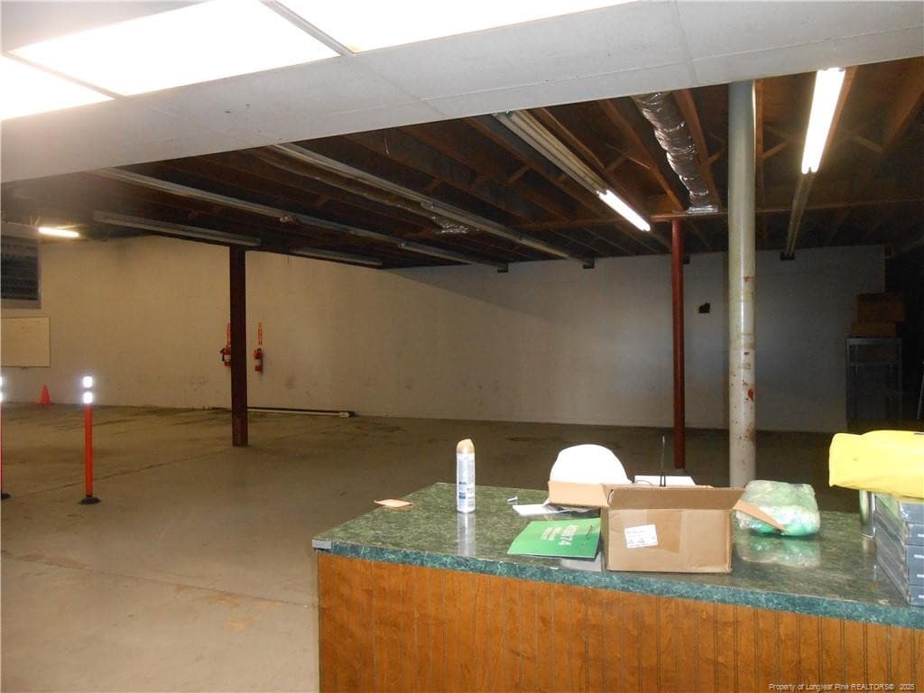 Front Bldg./Storage - 3500 E Elizabethtown Road, Lumberton, NC 28358