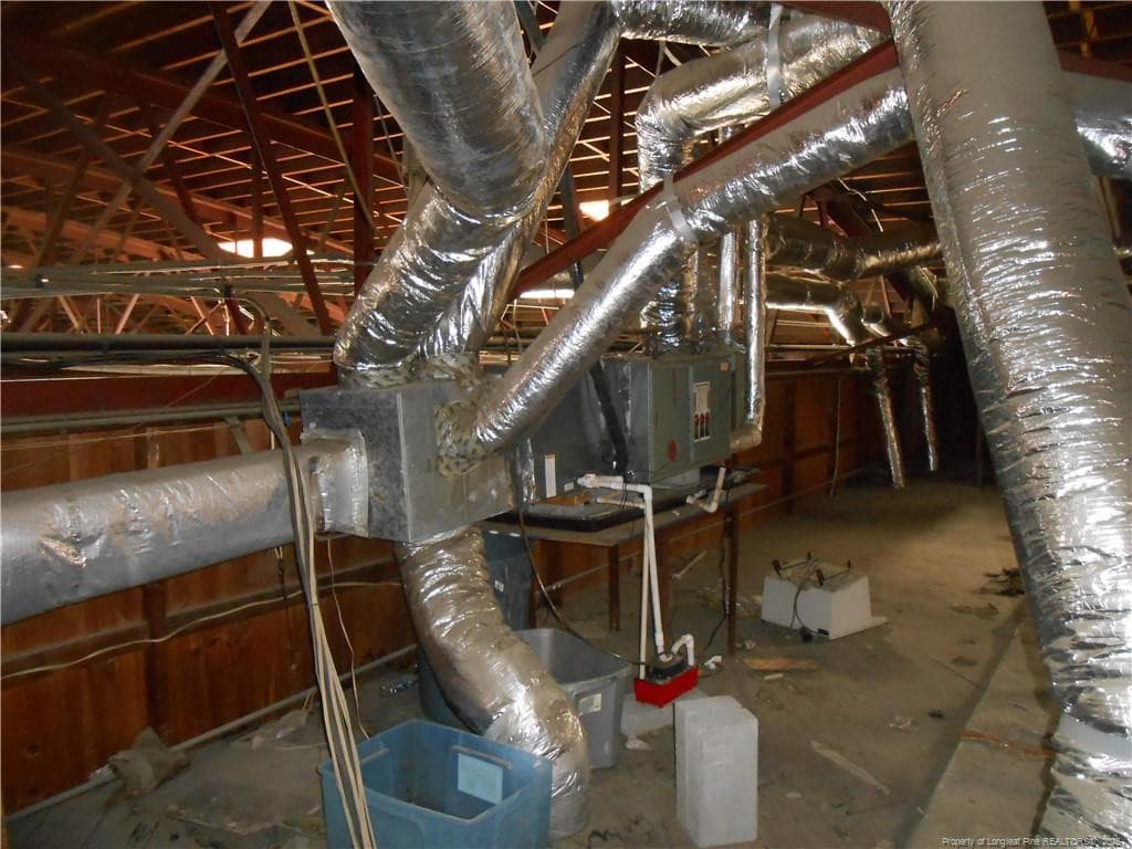 Some duct work/front bldg. - 3500 E Elizabethtown Road, Lumberton, NC 28358