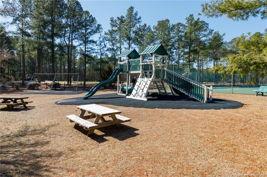 Photo 14 - #4 Caddie Court, Wagram, NC 28396