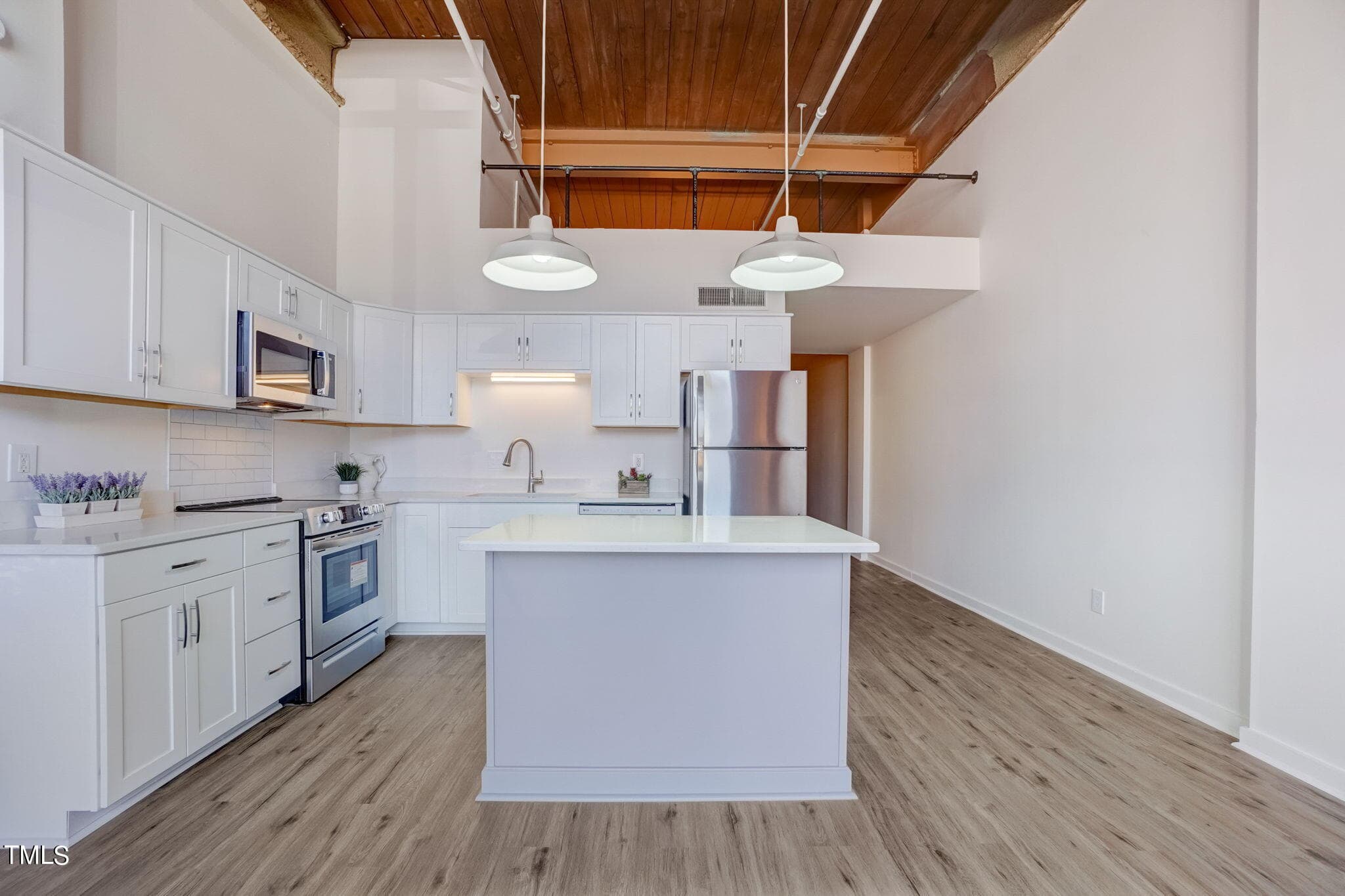 16-web-or-mls-N Duke St 105-014 - 500 N Duke Street Apt 53-105, Durham, NC 27701, Durham