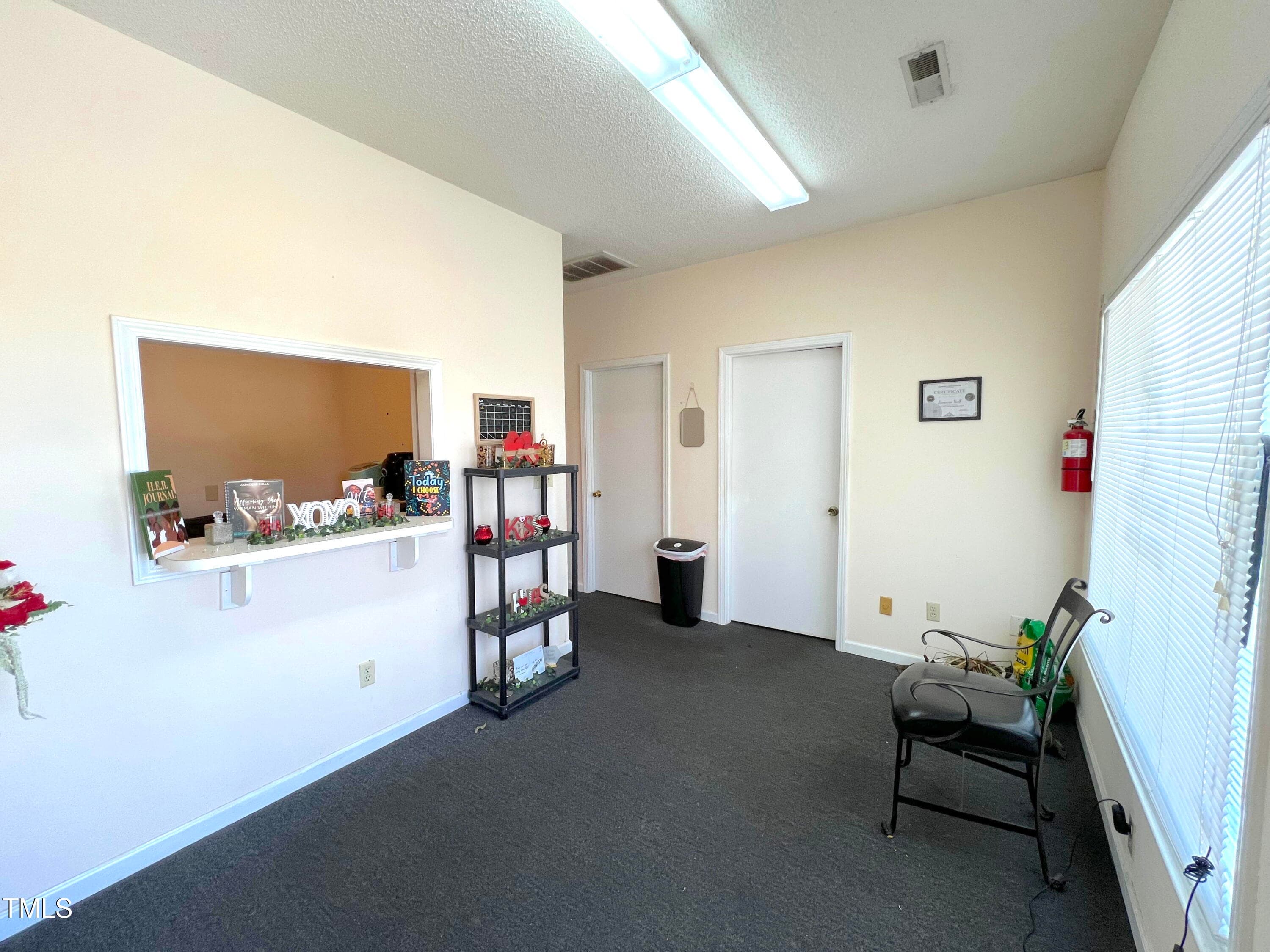 Inside3 - 698 E New Hope Road, Goldsboro, NC 27534, Goldsboro