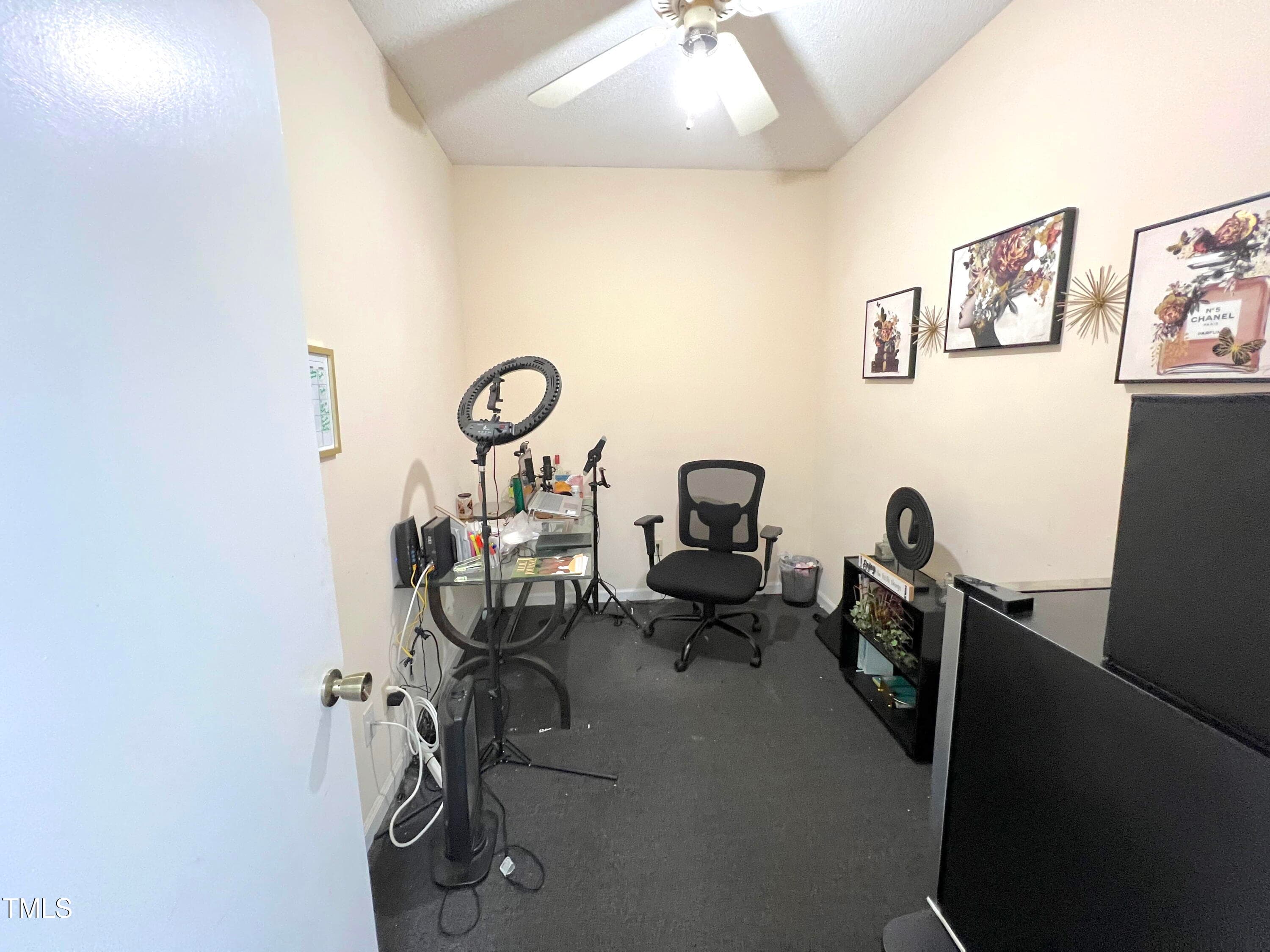 Inside4 - 698 E New Hope Road, Goldsboro, NC 27534, Goldsboro