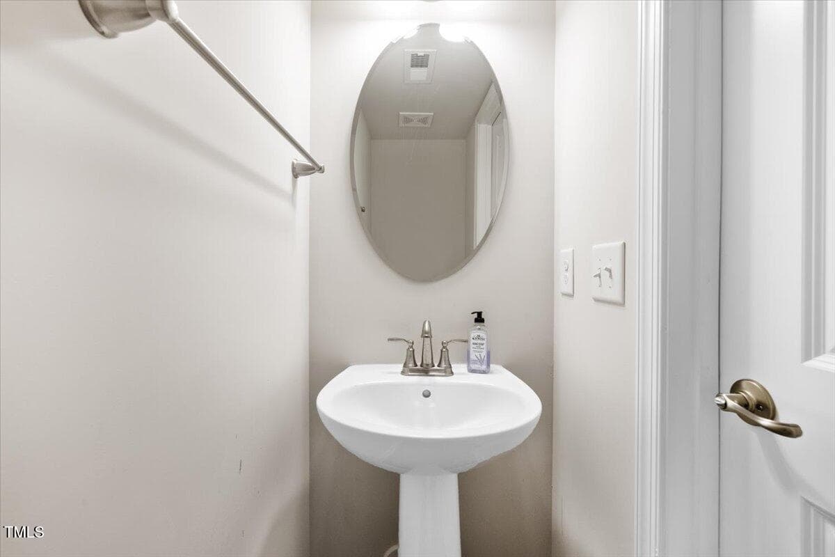 HALF BATH - 6620 Pathfinder Way, Raleigh, NC 27616, Raleigh