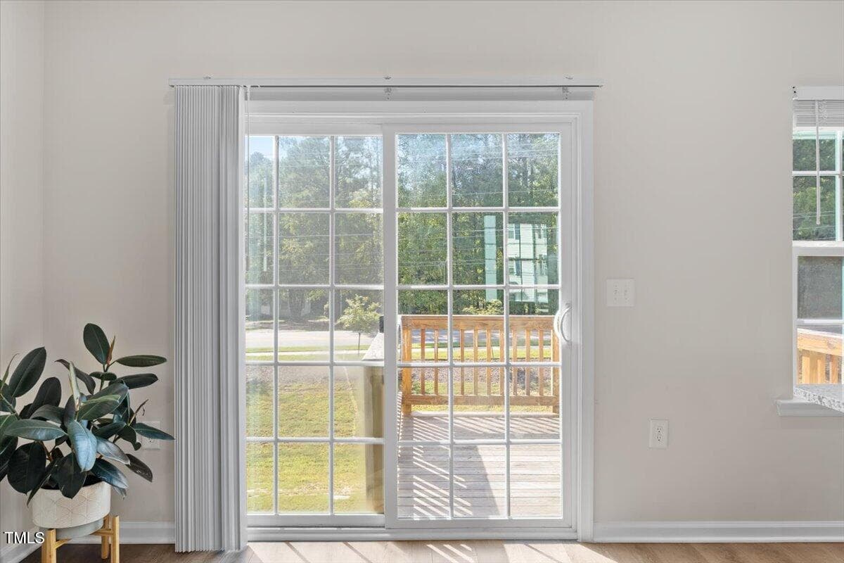 DINING - 6620 Pathfinder Way, Raleigh, NC 27616, Raleigh