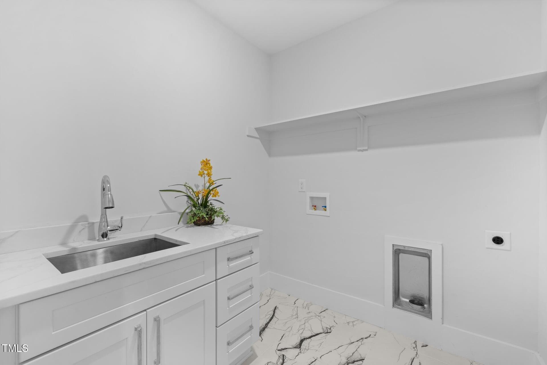 28-web-or-mls-5Z8A7084 - 521 E Nc 54 Highway, Durham, NC 27713
