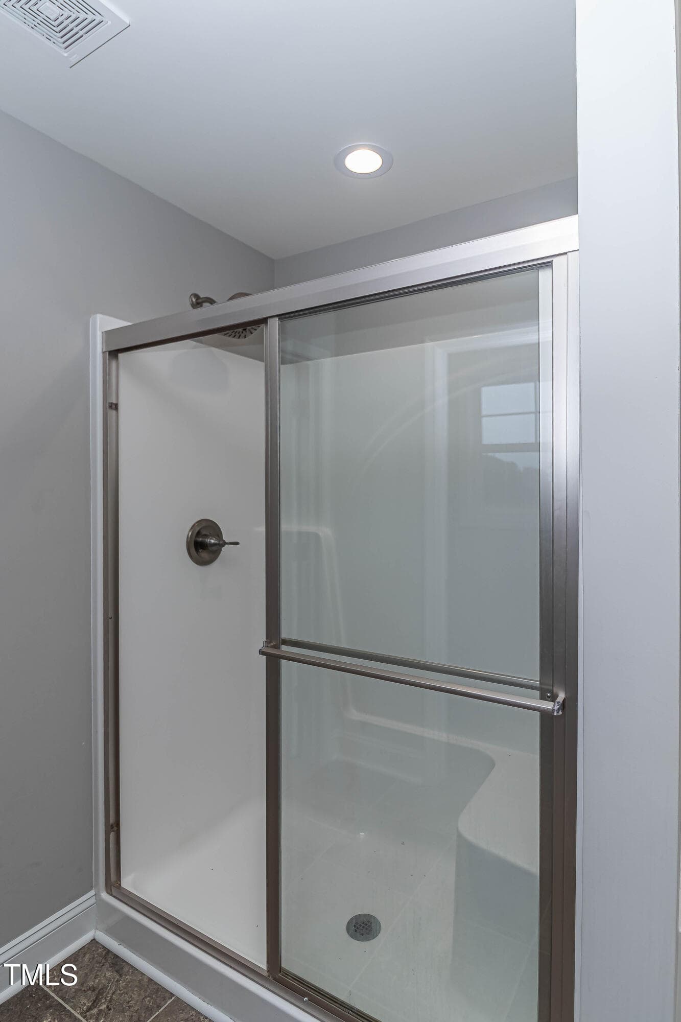 9-A-MasterBath-Shower - 313 Aaron'S Place, Goldsboro, NC 27530