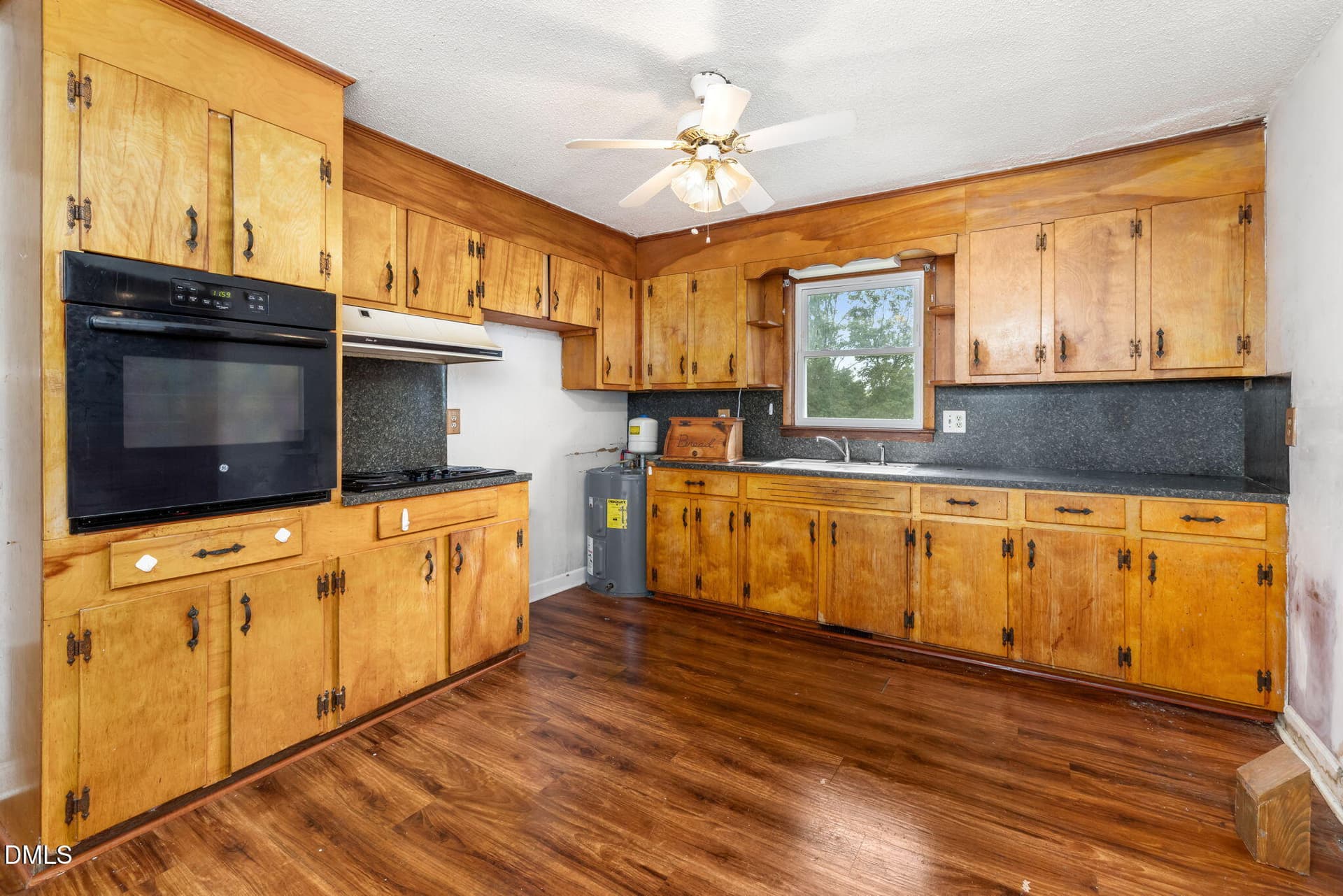 12-web-or-mls-936-Eaton-St-12 - 936 Eaton Street, Henderson, NC 27536