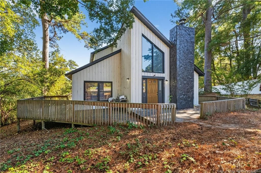 Photo 3 - 1606 Irwin Circle, Fayetteville, NC 28303