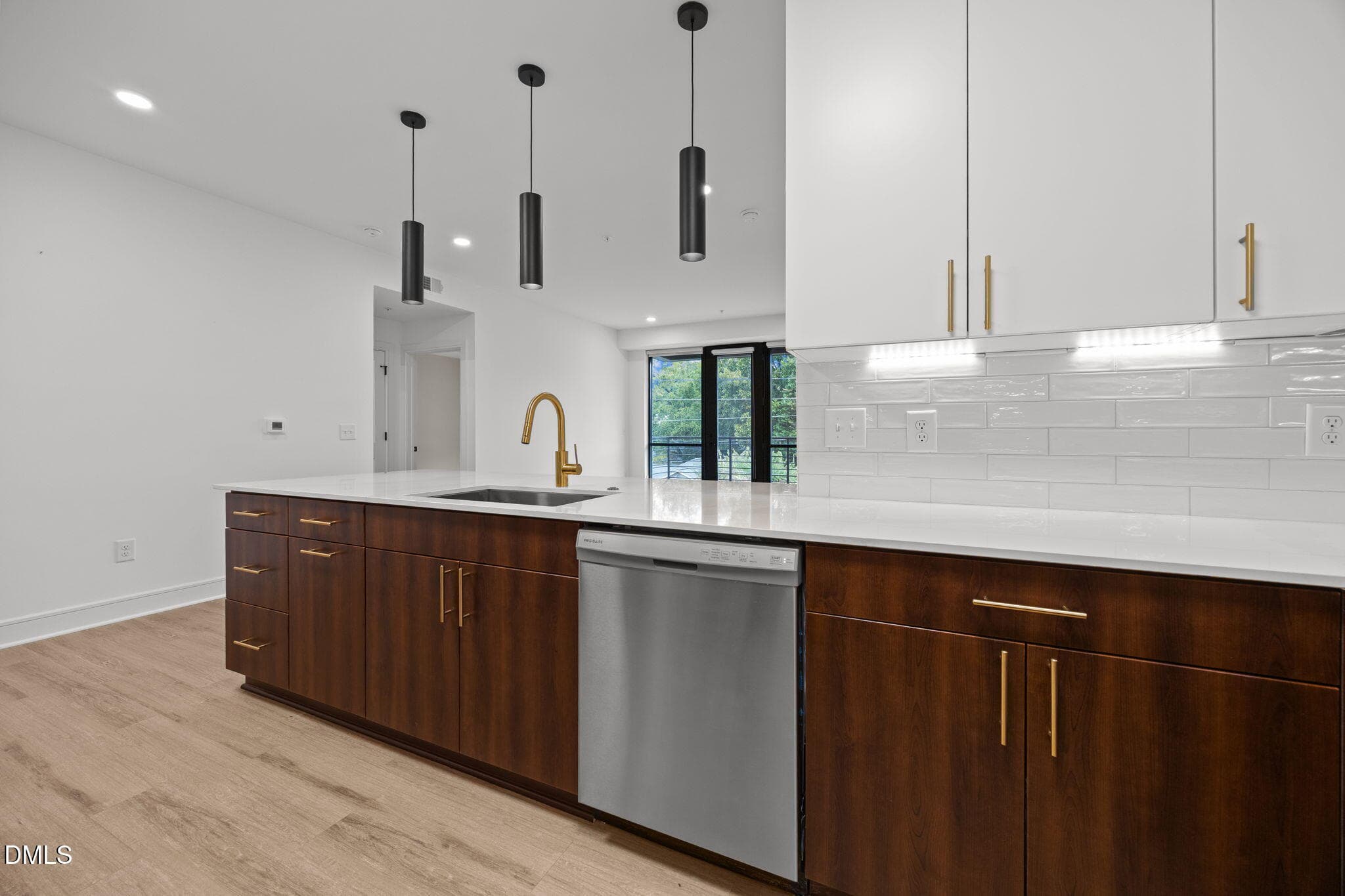 3-web-or-mls-IMG_4930 - 615 W Peace Street 307, Raleigh, NC 27605, Raleigh