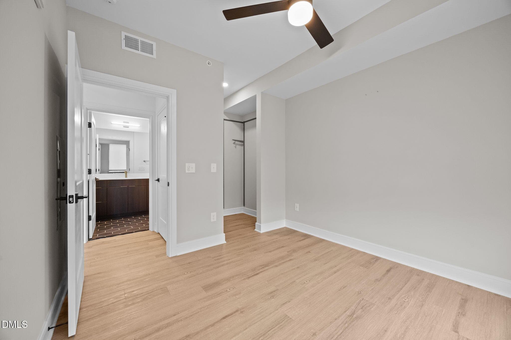 11-web-or-mls-IMG_4954 - 615 W Peace Street 307, Raleigh, NC 27605, Raleigh