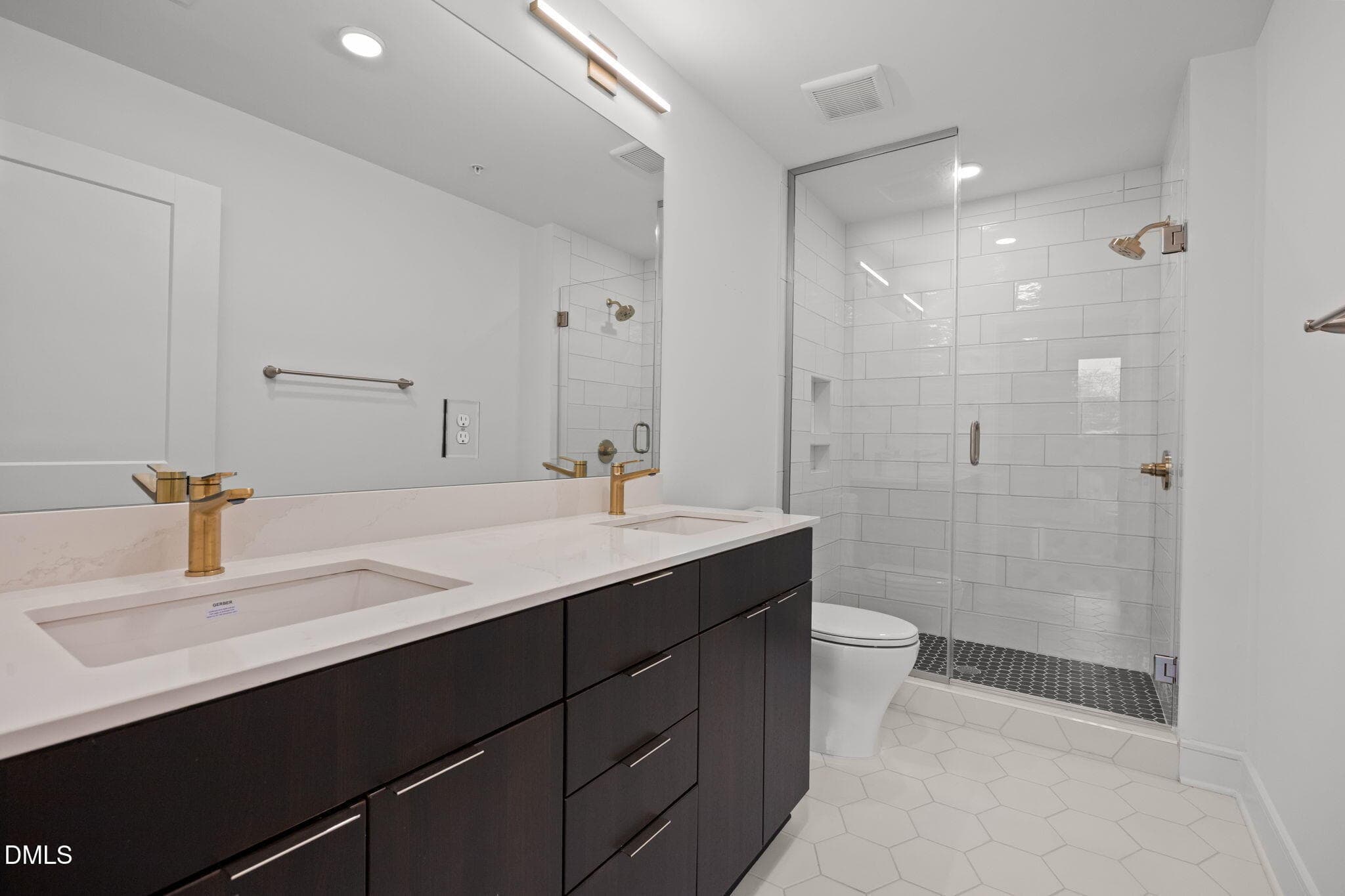 18-web-or-mls-IMG_4978 - 615 W Peace Street 307, Raleigh, NC 27605, Raleigh