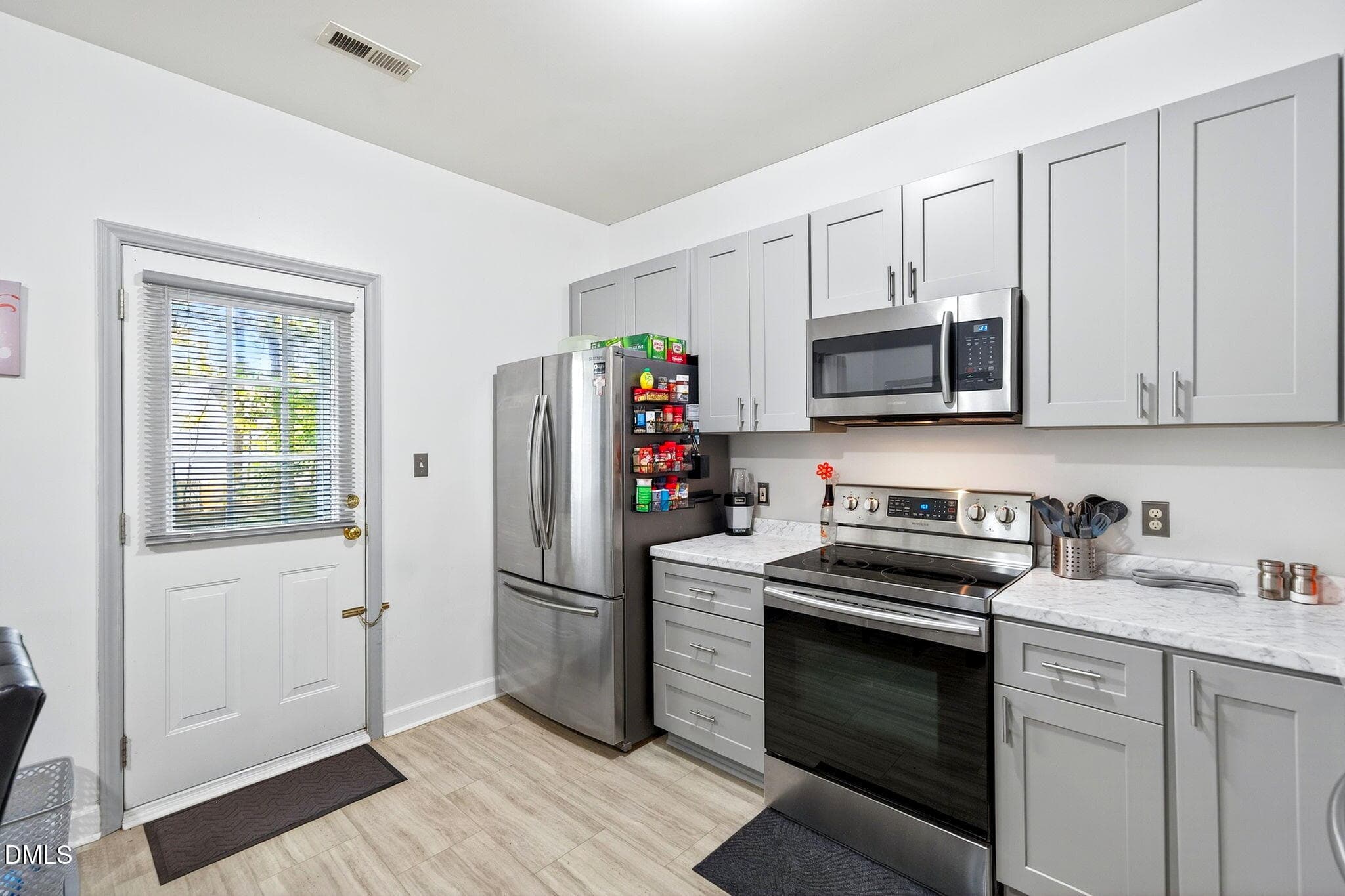 New Appliances - 6010 San Marcos Way, Raleigh, NC 27616, Raleigh