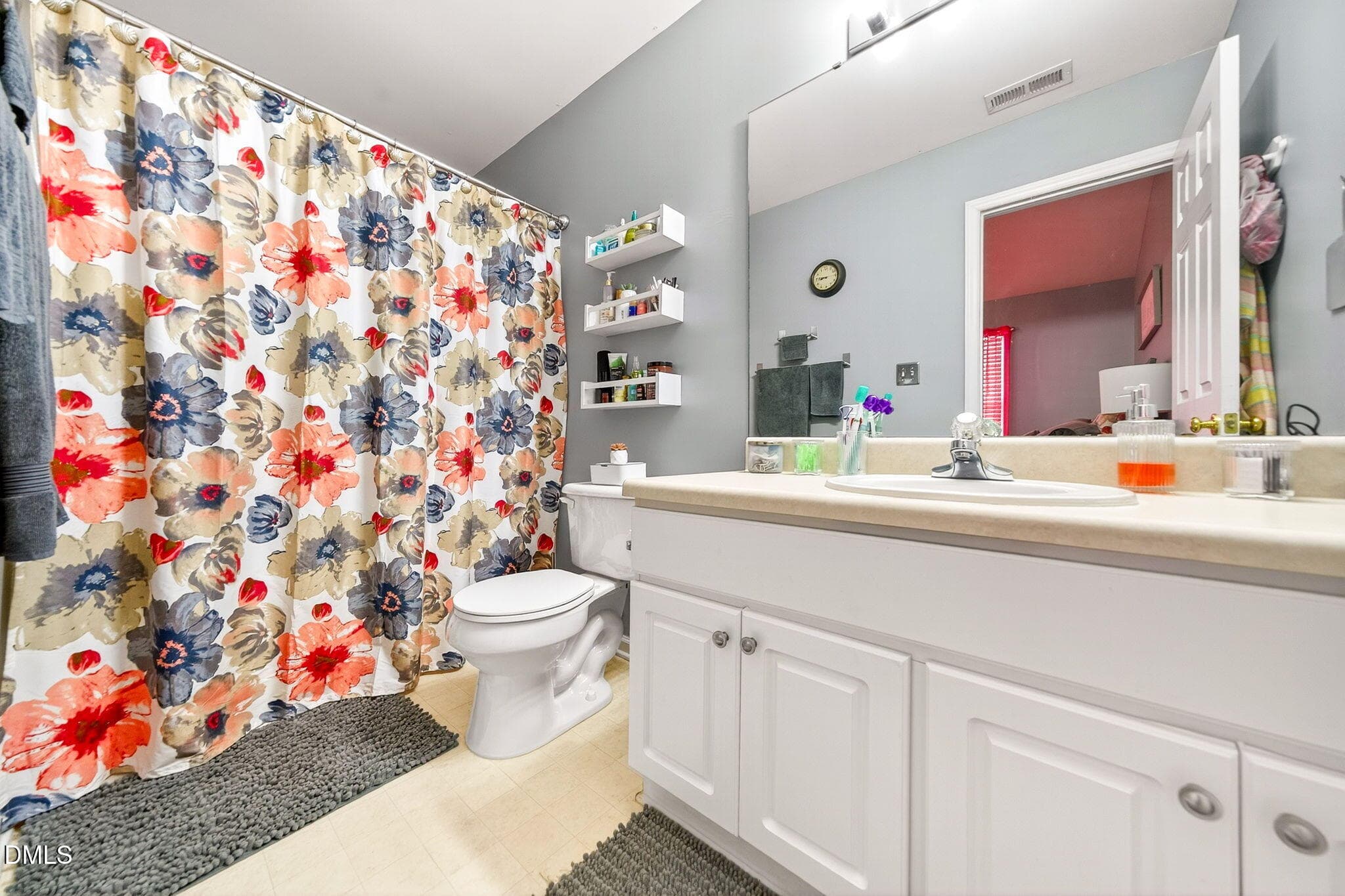 Owners Bath - 6010 San Marcos Way, Raleigh, NC 27616, Raleigh