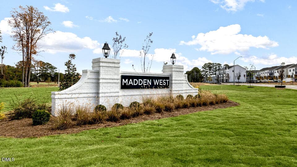 dr-horton-madden-west-monument-002 - 790 Washington Street, Fuquay Varina, NC 27526, Fuquay Varina