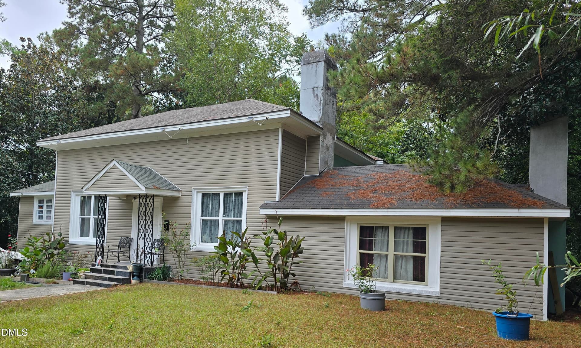 Front House - 1014 N Independence Street, Kinston, NC 28501