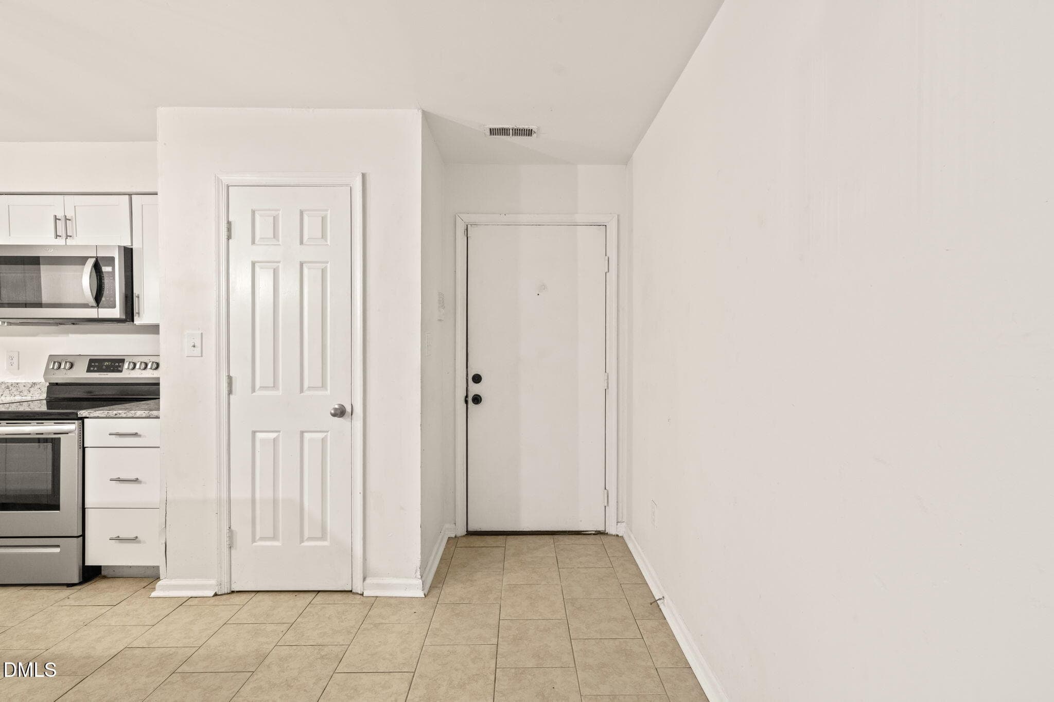 Entry - 1300 Park Glen Drive 102, Raleigh, NC 27610, Raleigh
