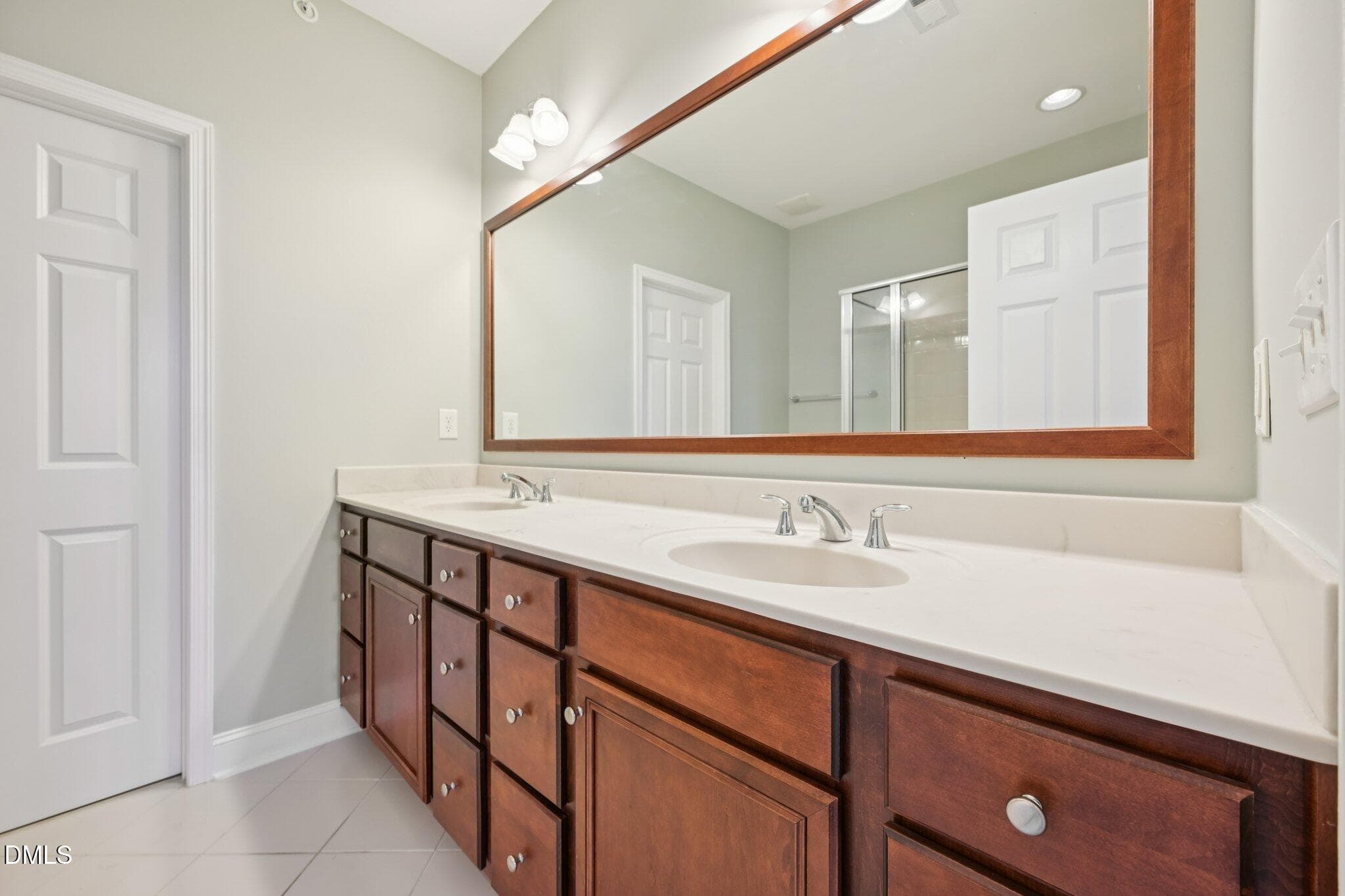 25-web-or-mls-Sablewood Dr-S0312-025 - 10510 Sablewood Drive 113, Raleigh, NC 27617, Raleigh