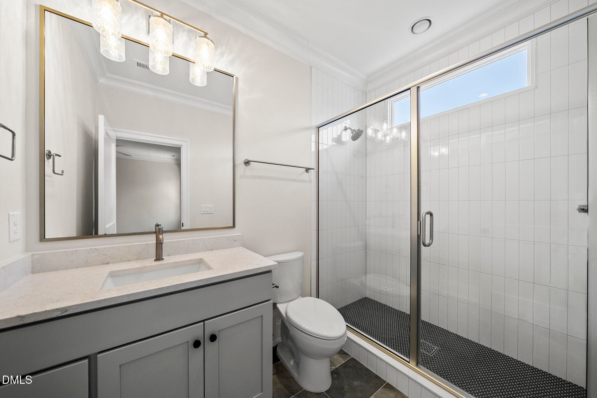 Ensuite Bath - 3317 Hampton Road, Raleigh, NC 27607, Raleigh
