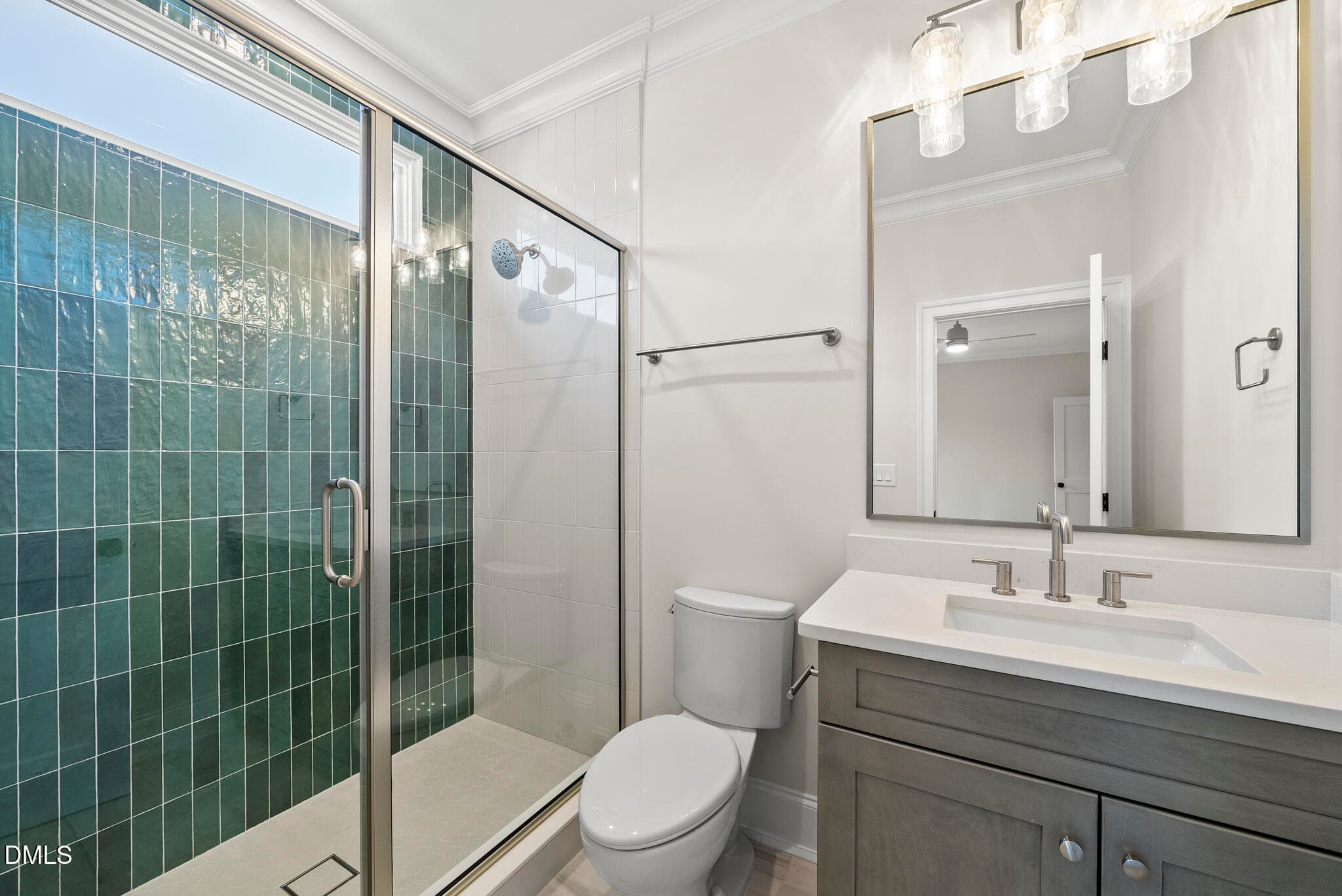 Ensuite Bath - 3317 Hampton Road, Raleigh, NC 27607, Raleigh