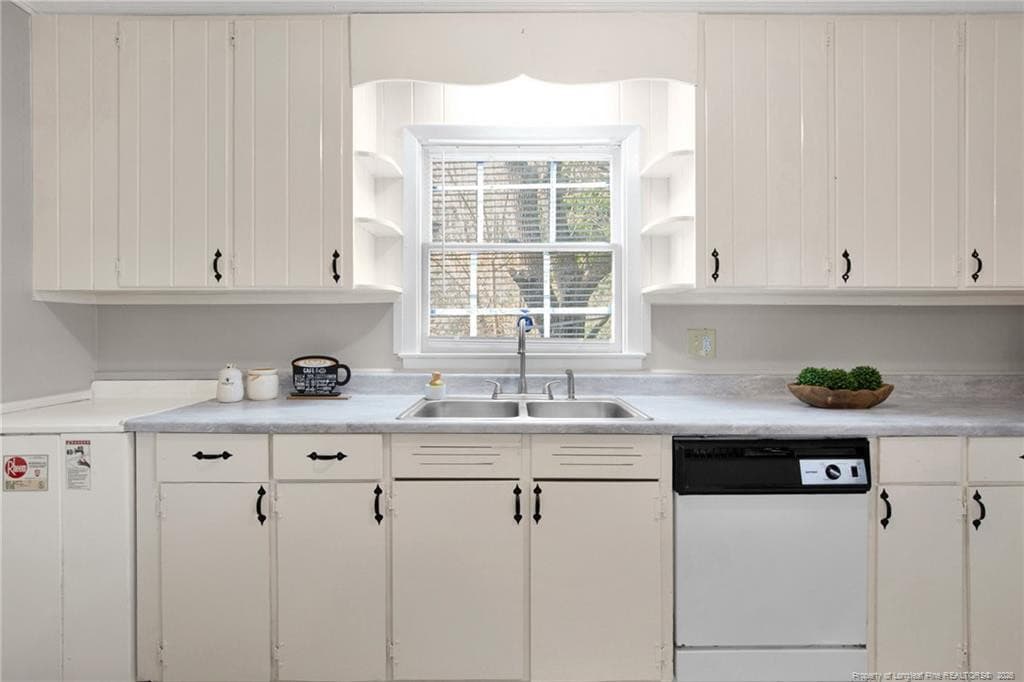 Photo 8 - 1672 Wellons Drive, Fayetteville, NC 28304, Fayetteville