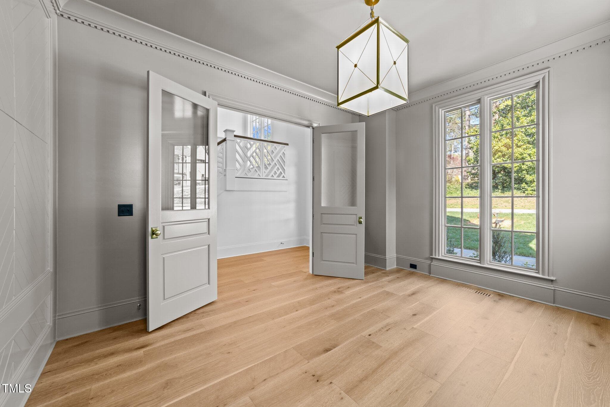 5-web-or-mls-3D5A8177 - 126 E Drewry Lane, Raleigh, NC 27609, Raleigh