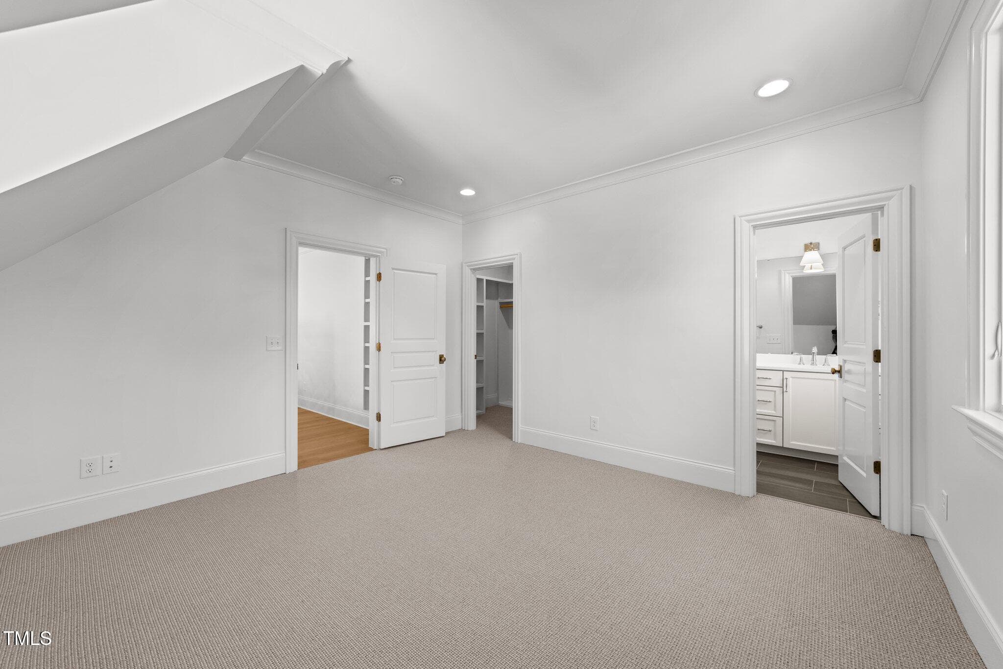 34-web-or-mls-3D5A8270 - 126 E Drewry Lane, Raleigh, NC 27609, Raleigh