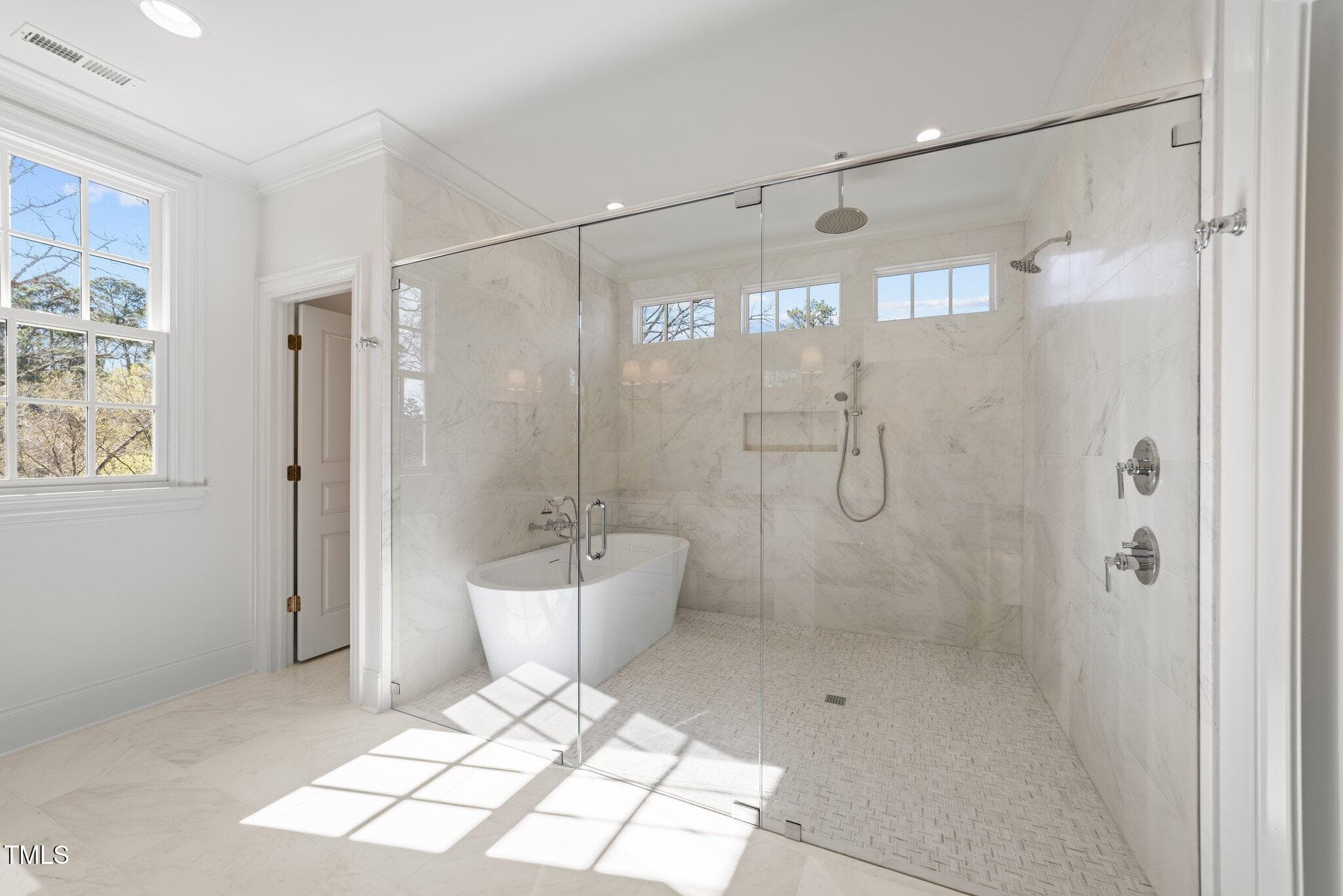 41-web-or-mls-3D5A8291 - 126 E Drewry Lane, Raleigh, NC 27609, Raleigh