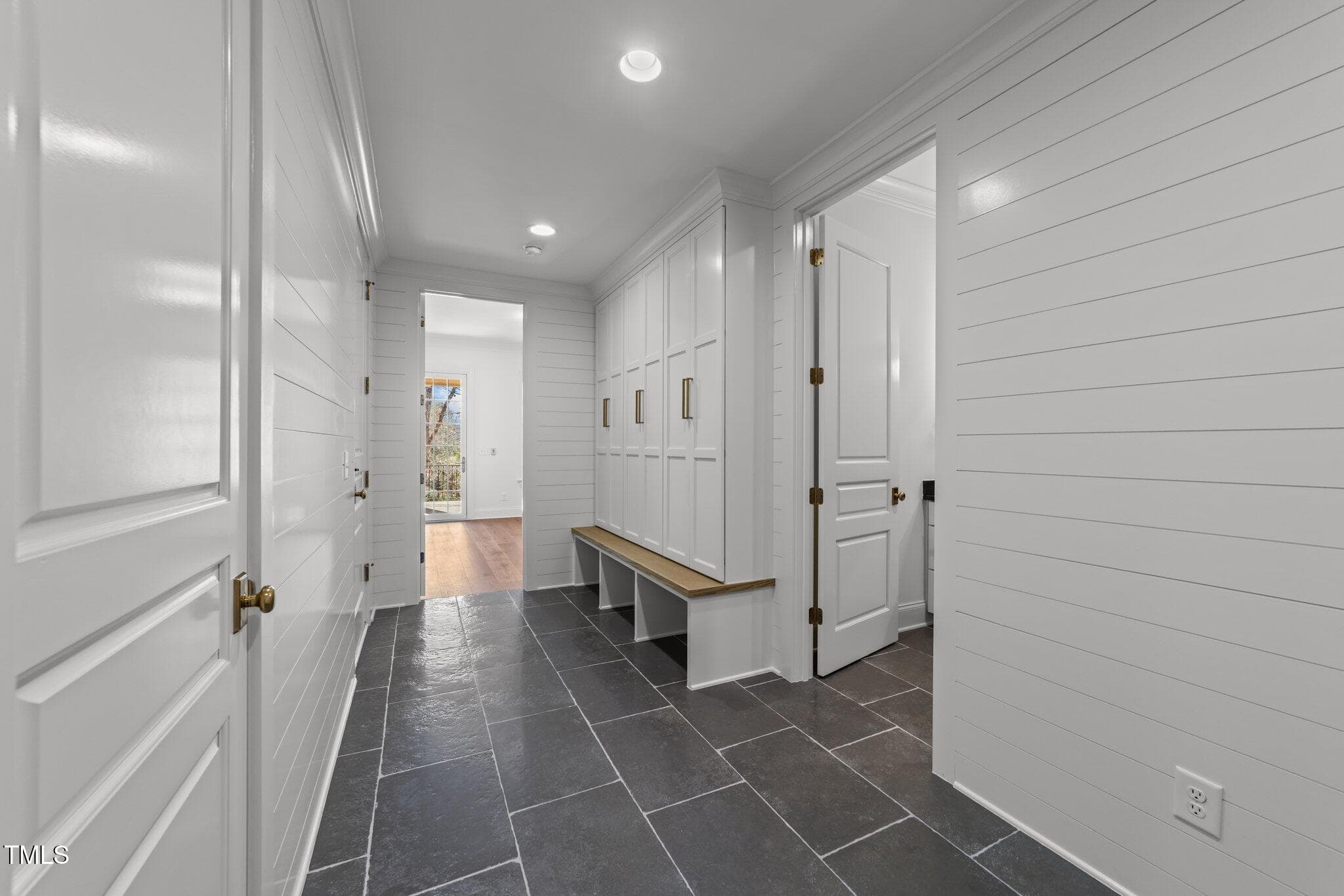 14-web-or-mls-3D5A8207 - 126 E Drewry Lane, Raleigh, NC 27609, Raleigh