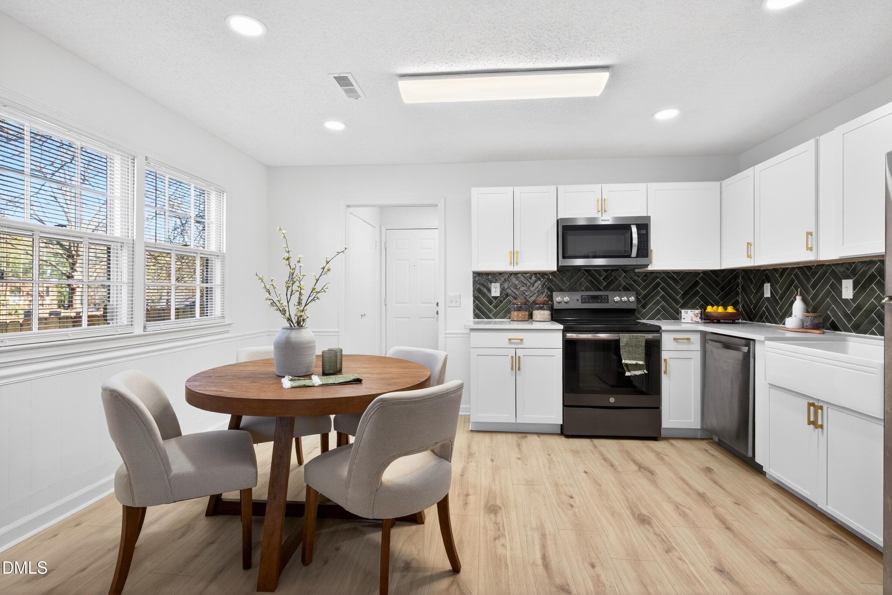 Scene-15 - 800 Plentywood Court, Raleigh, NC 27615, Raleigh