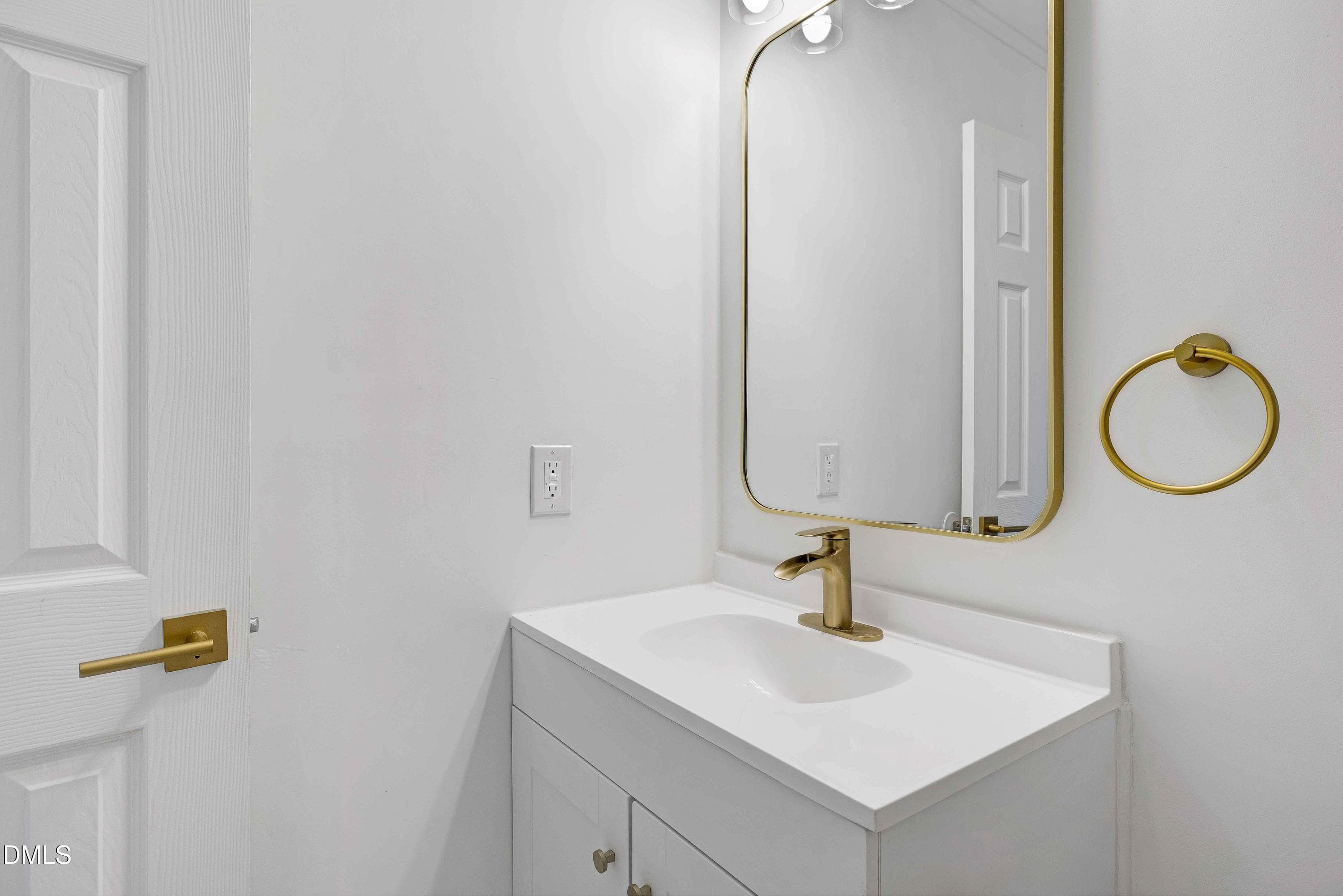 Scene-30 - 800 Plentywood Court, Raleigh, NC 27615, Raleigh