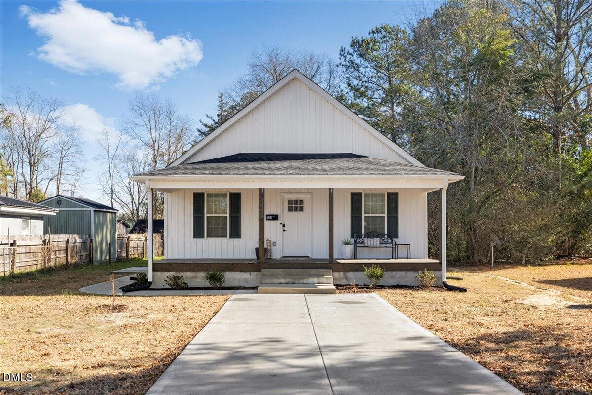 03-505 S Wooten St - 505 S Wooten Street, La Grange, NC 28551