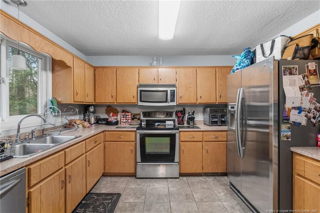 Kitchen - 326 Harbor Trace, Sanford, NC 27332