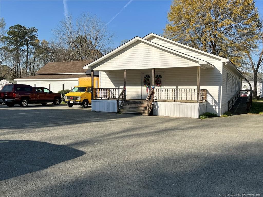 213 E Columbus Street, Whiteville, NC 28472