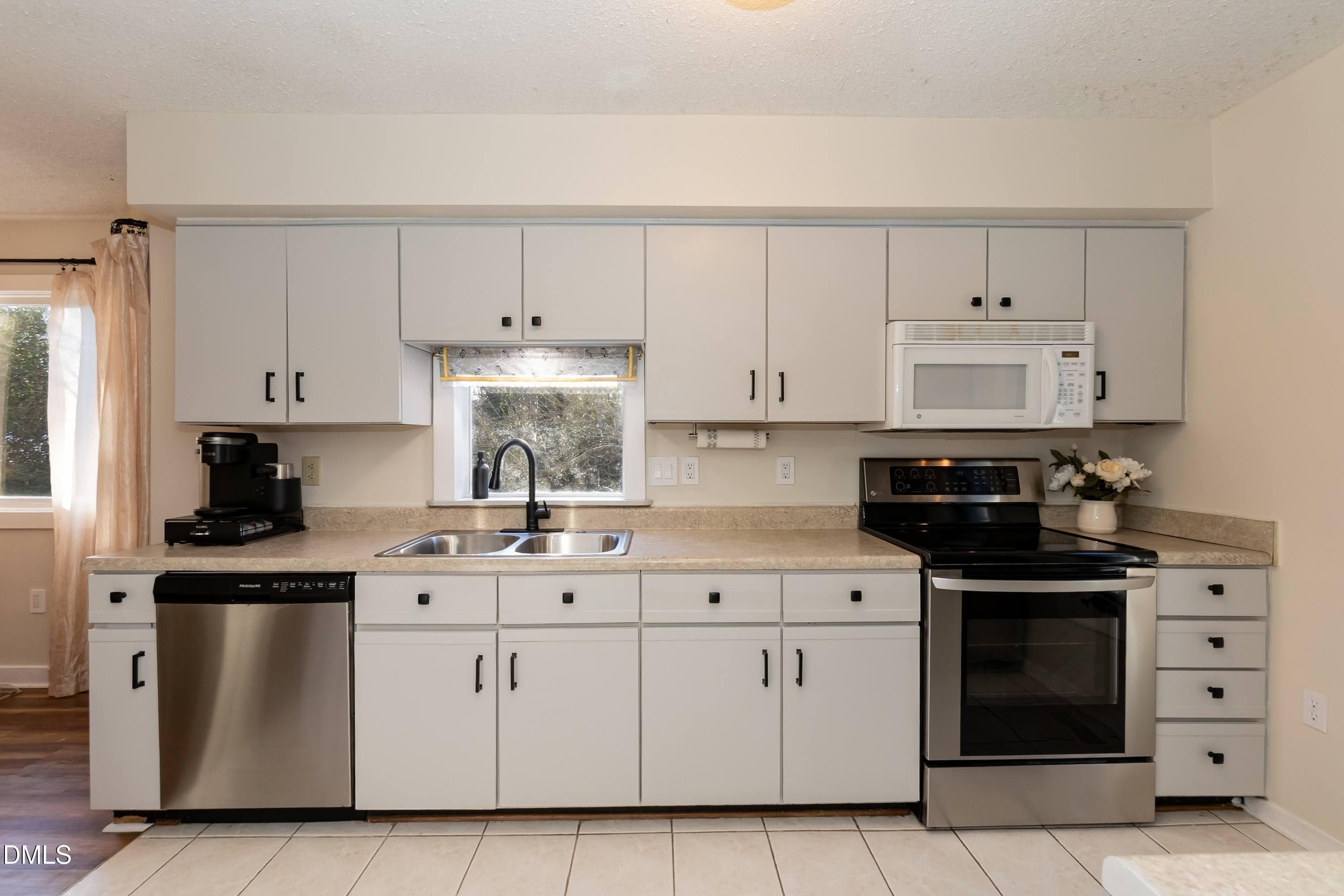 Kitchen 02 - 3600 Top Of The Pines Court, Raleigh, NC 27604, Raleigh