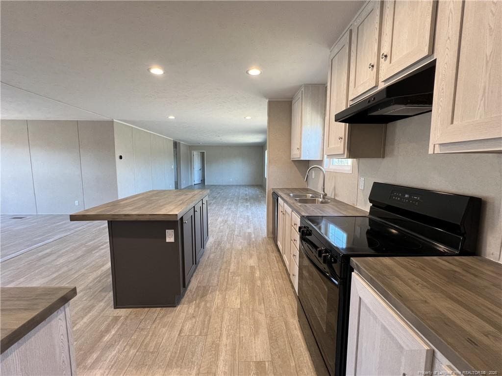 Kitchen view to Dining area, Den - 801 Horseshoe Road, Autryville, NC 28318