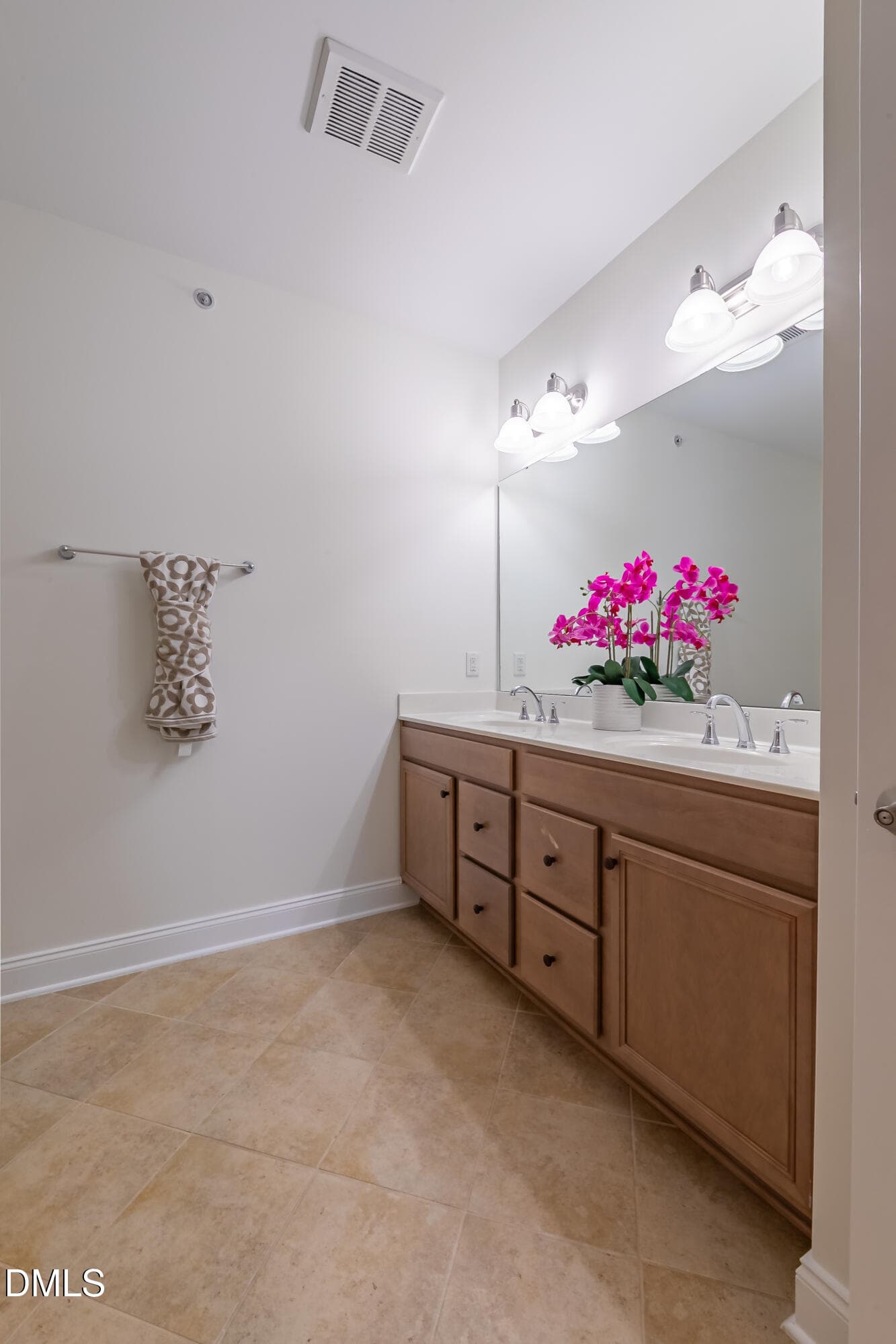 2E6A2200-HDR - 10510 Rosegate Court 301, Raleigh, NC 27617, Raleigh