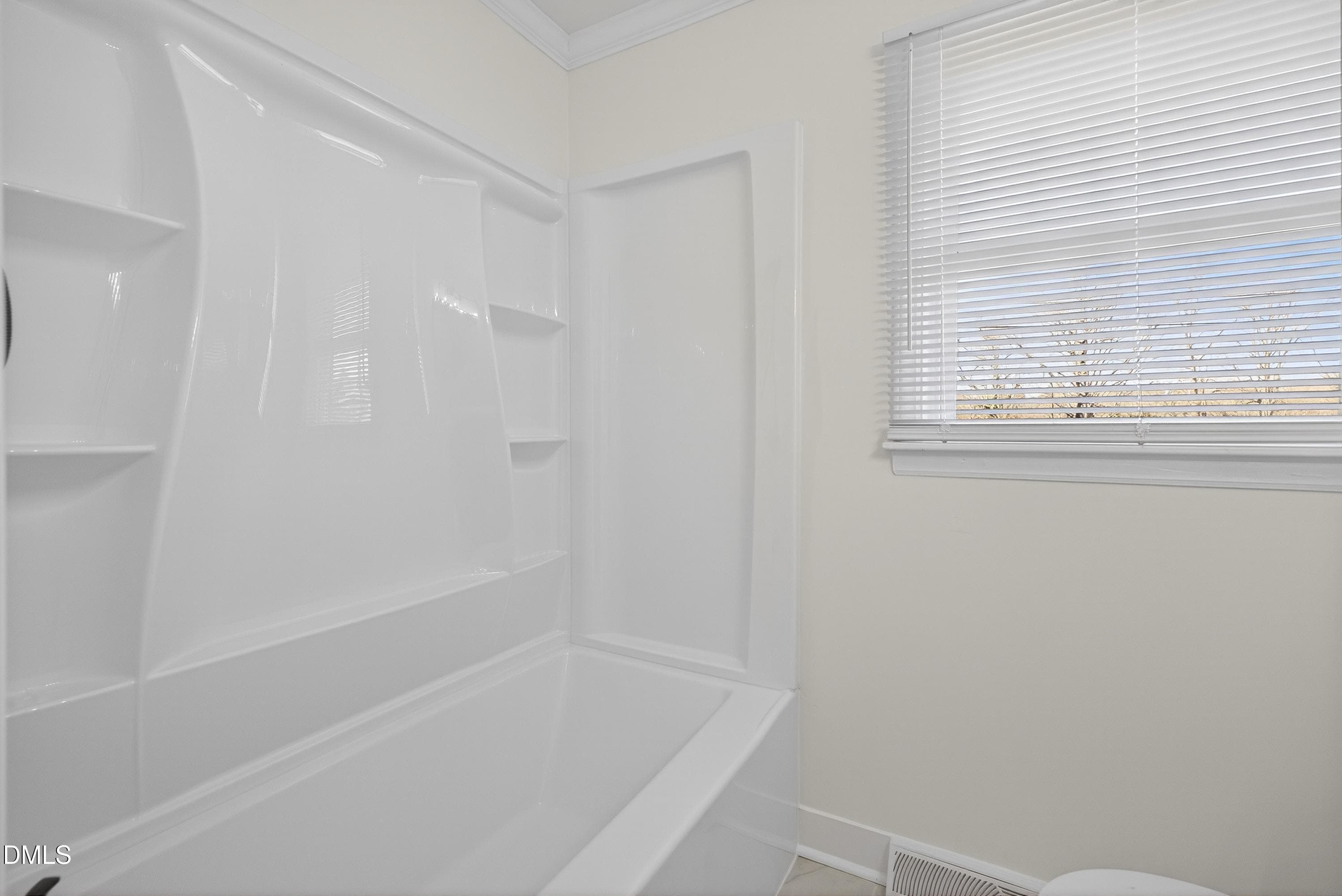 Tub - 302 Normandy Street, Durham, NC 27707, Durham