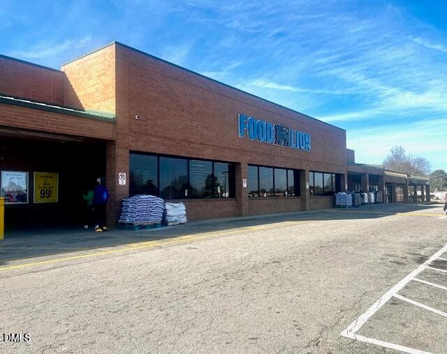 7 - 0 College Street, Oxford, NC 27565