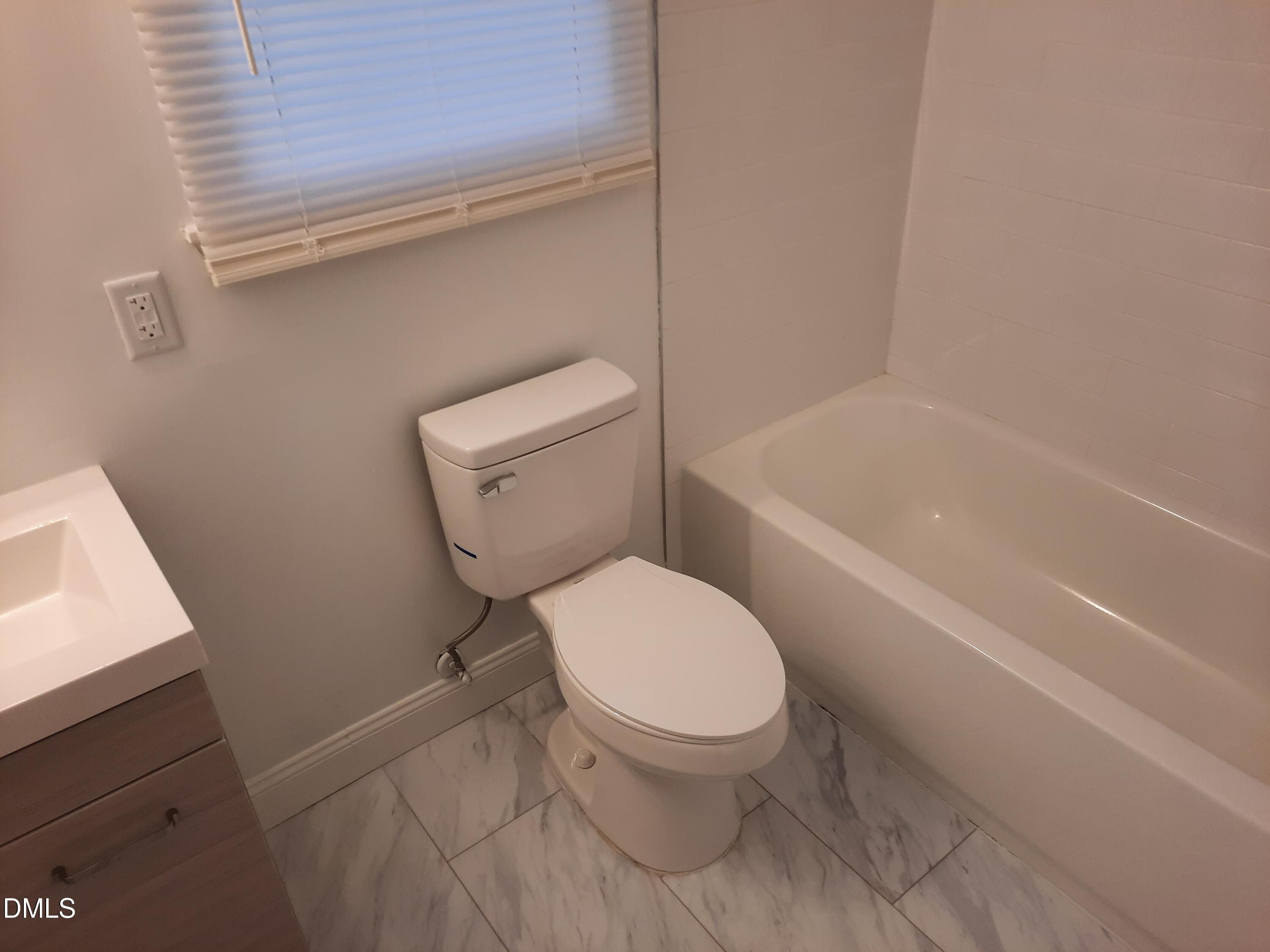 Main Bath Lynn Rd - 404 Lynn Road, Durham, NC 27703, Durham