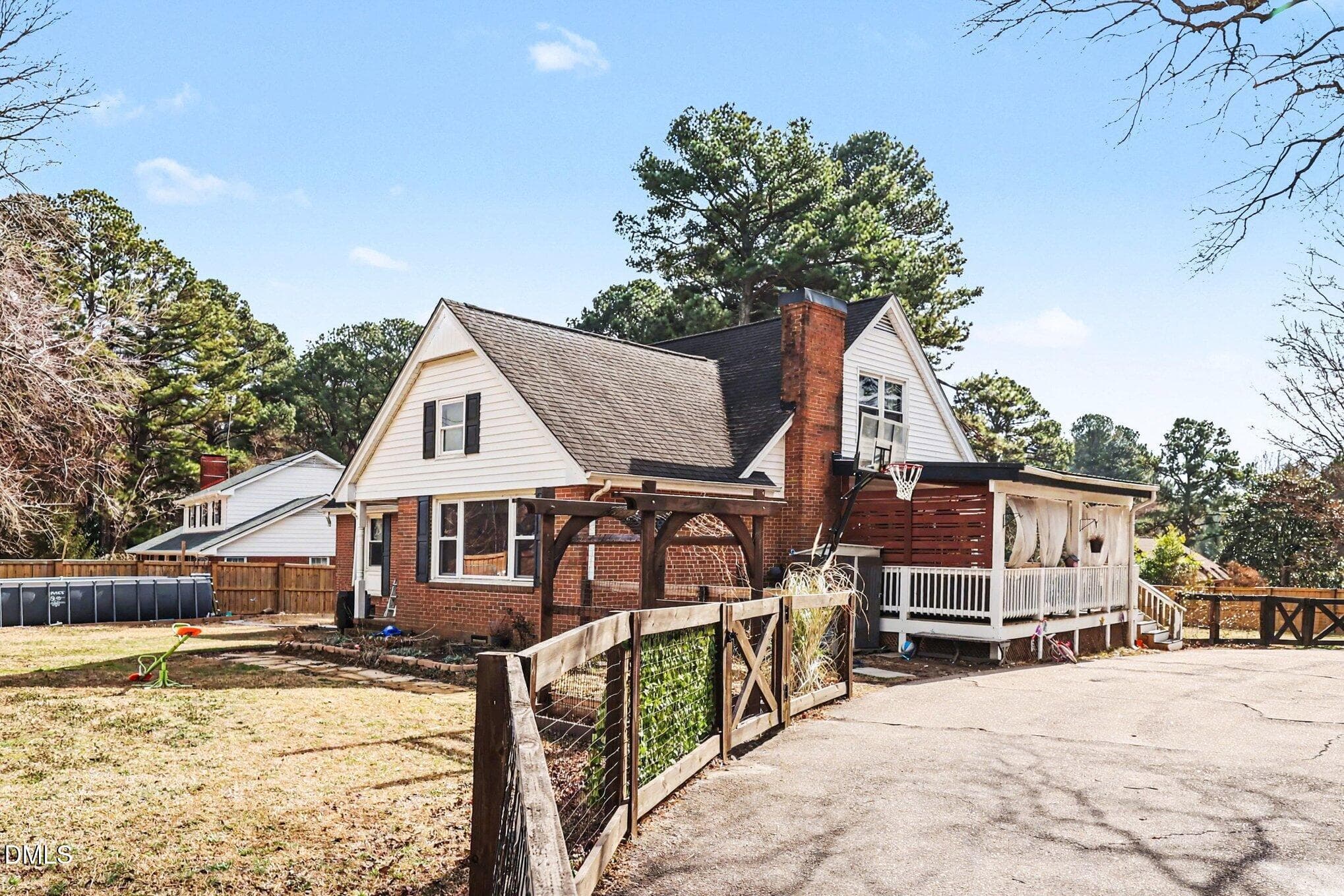 005_file_1240 - 1609 Spring Lane, Sanford, NC 27330