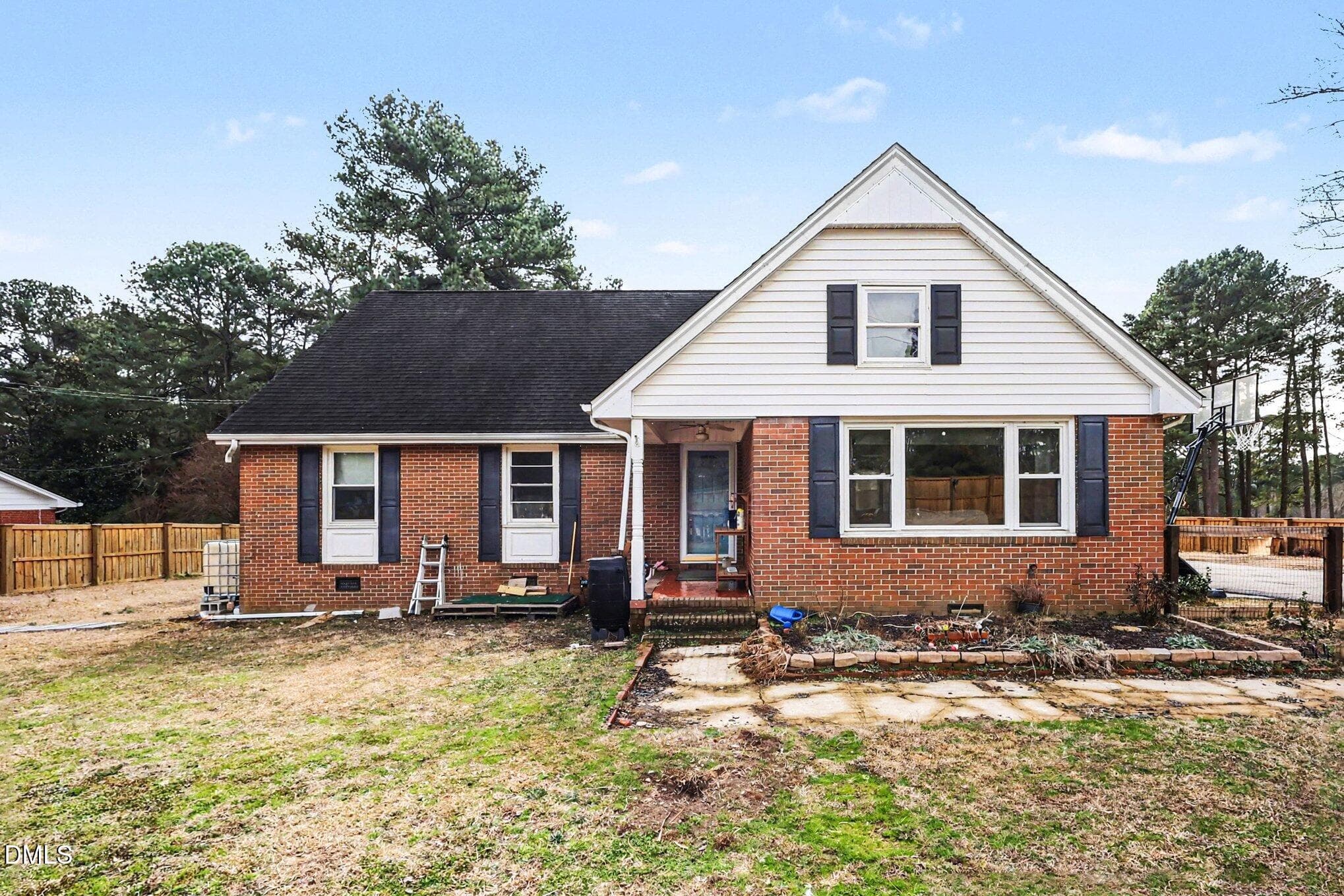 009_file_6450 - 1609 Spring Lane, Sanford, NC 27330