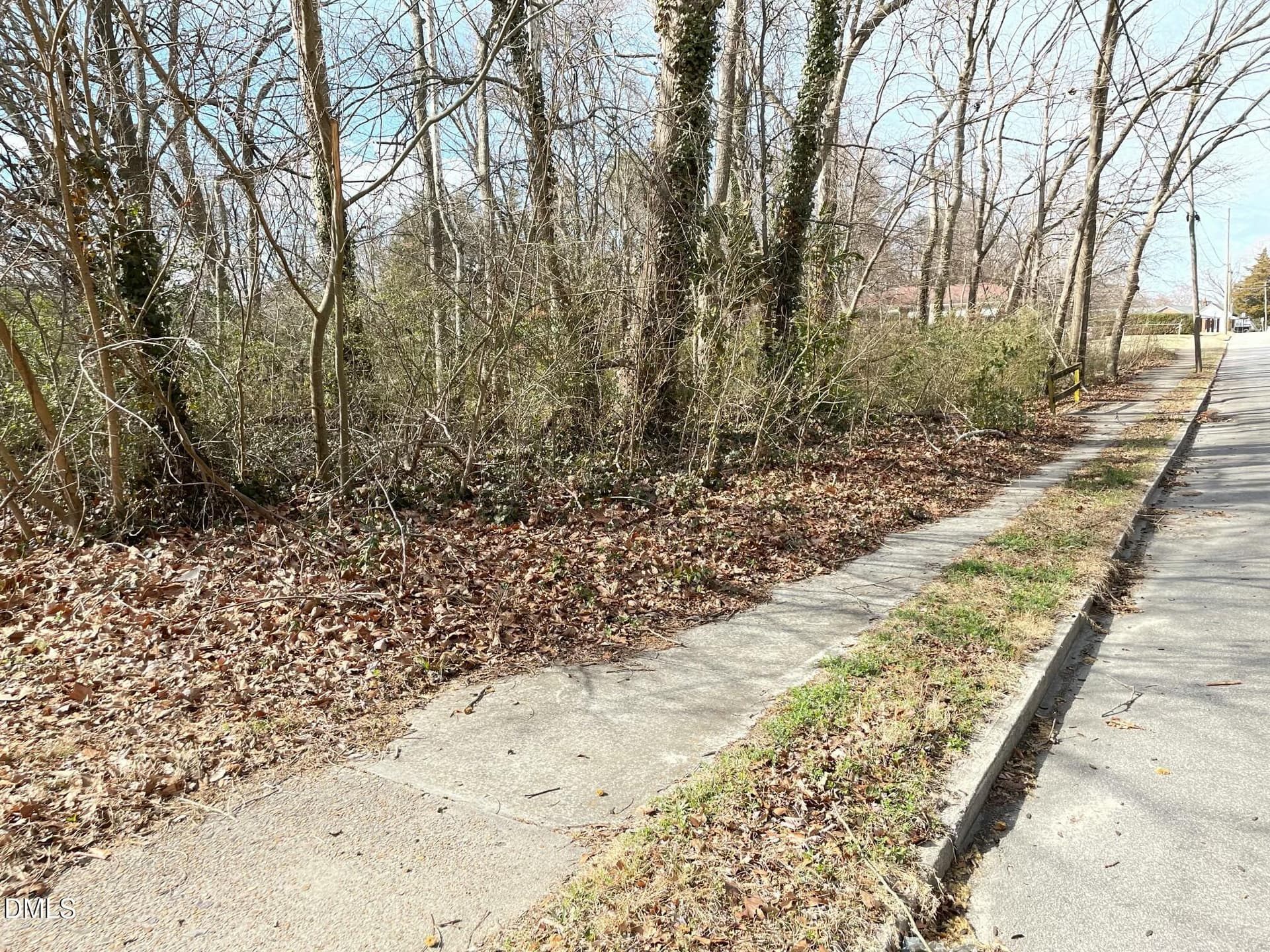 375 W Rockspring Street, Henderson, NC 27536