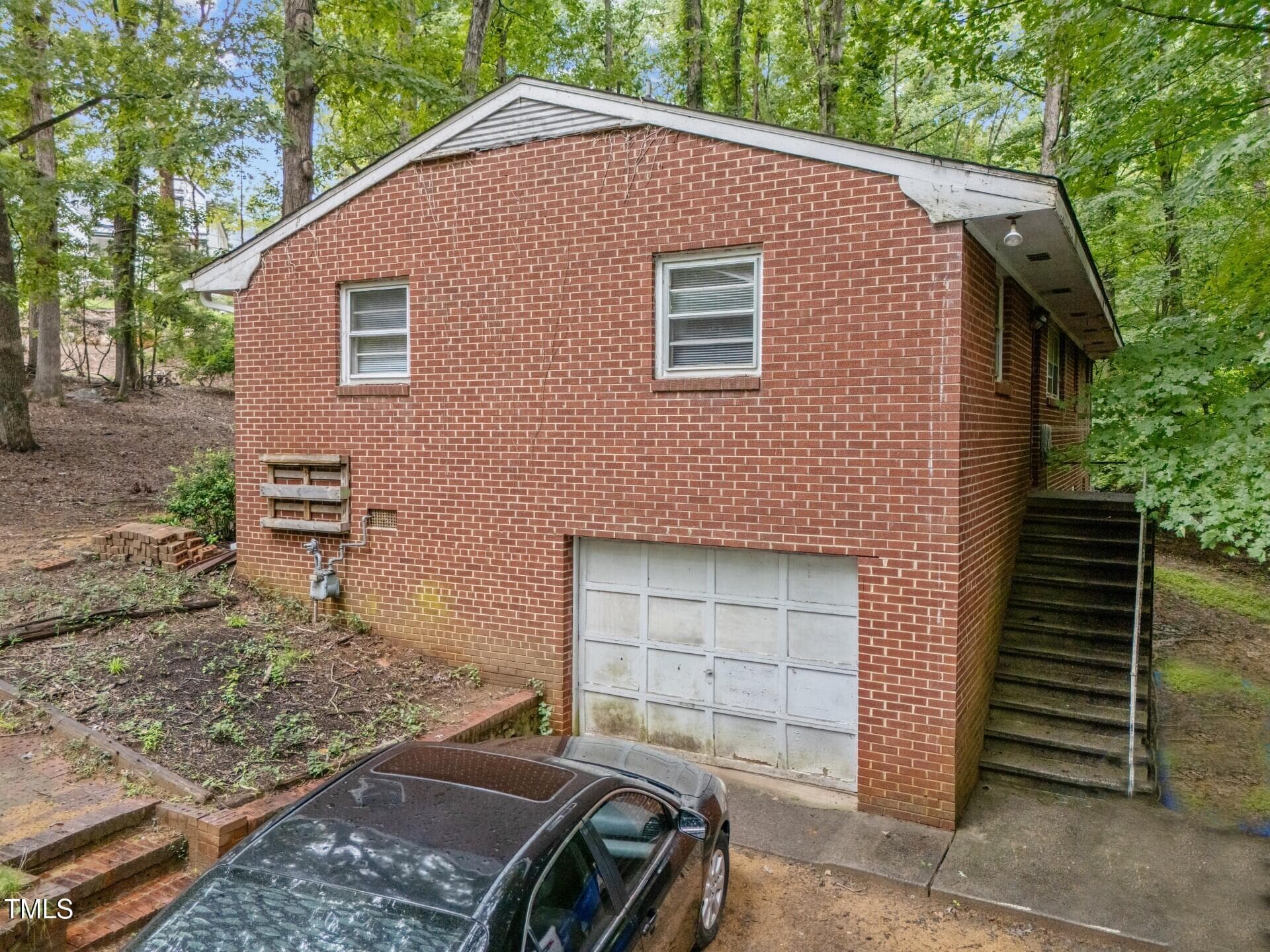 106 Markham Dr - 106 Markham Drive, Chapel Hill, NC 27514