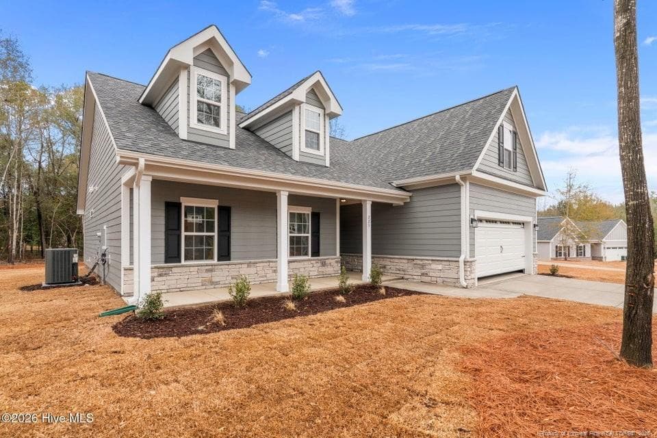 TELLURIDE LOT 05 - "Madeline" - 225 Telluride Court, Aberdeen, NC 28315