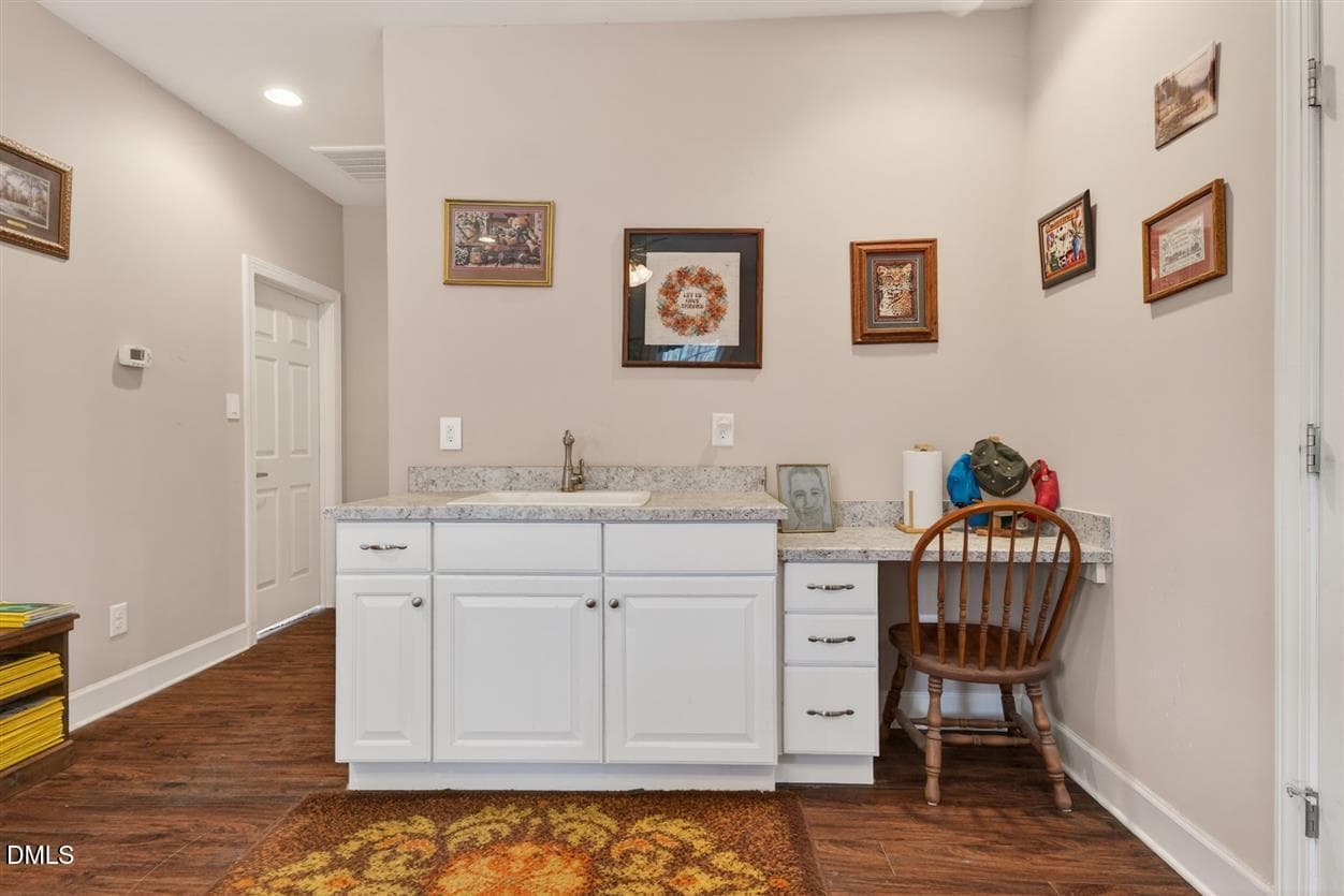 bed 3/in law suite - 304 Stallings Road, Durham, NC 27703, Durham