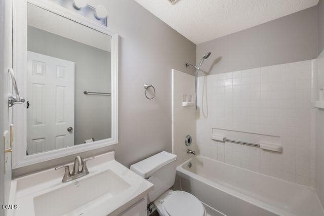MASTER BATH - 549 Darby Glen Lane, Durham, NC 27713, Durham